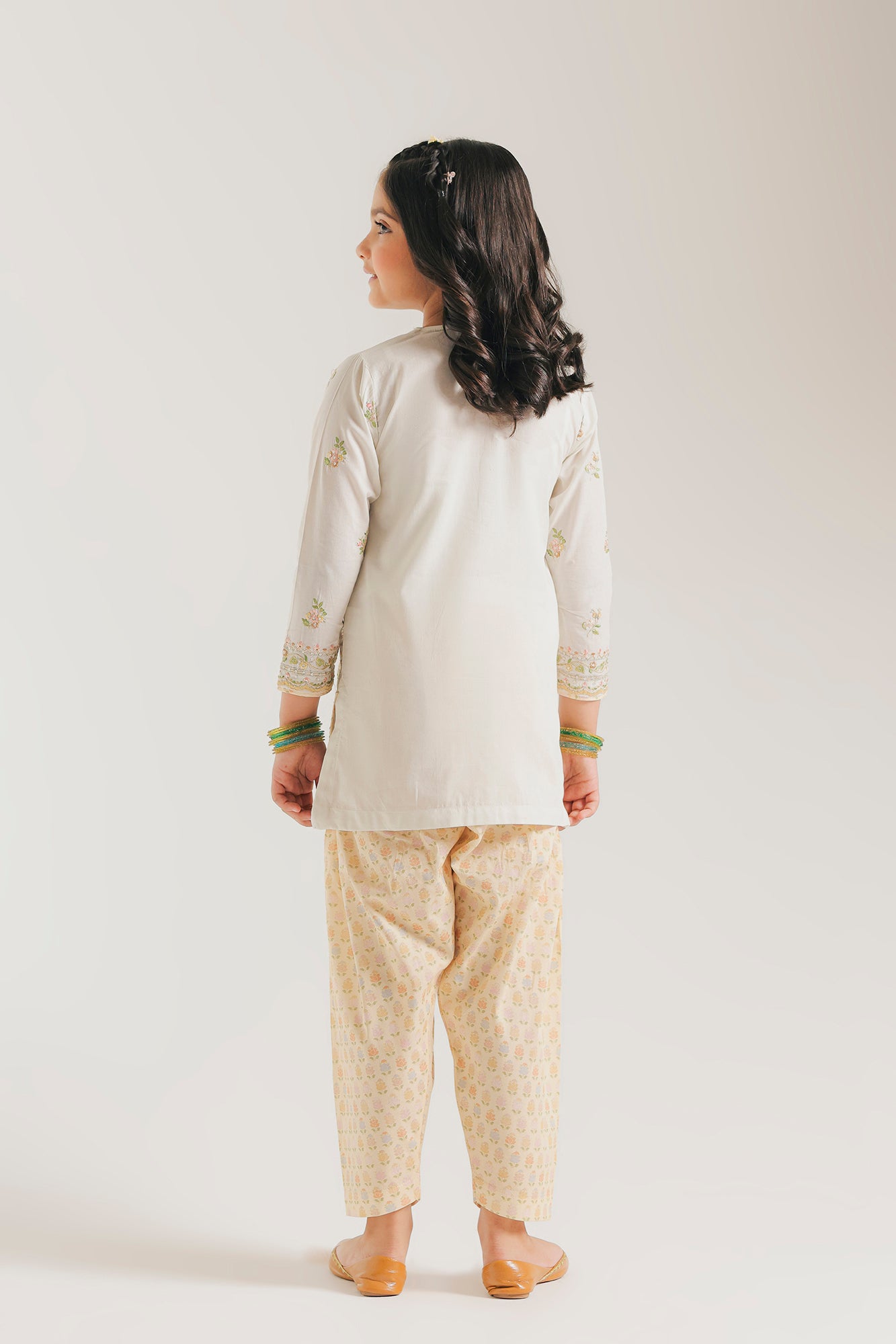 EMBROIDERED SUIT (E0987/404/005 E0987/304/005)