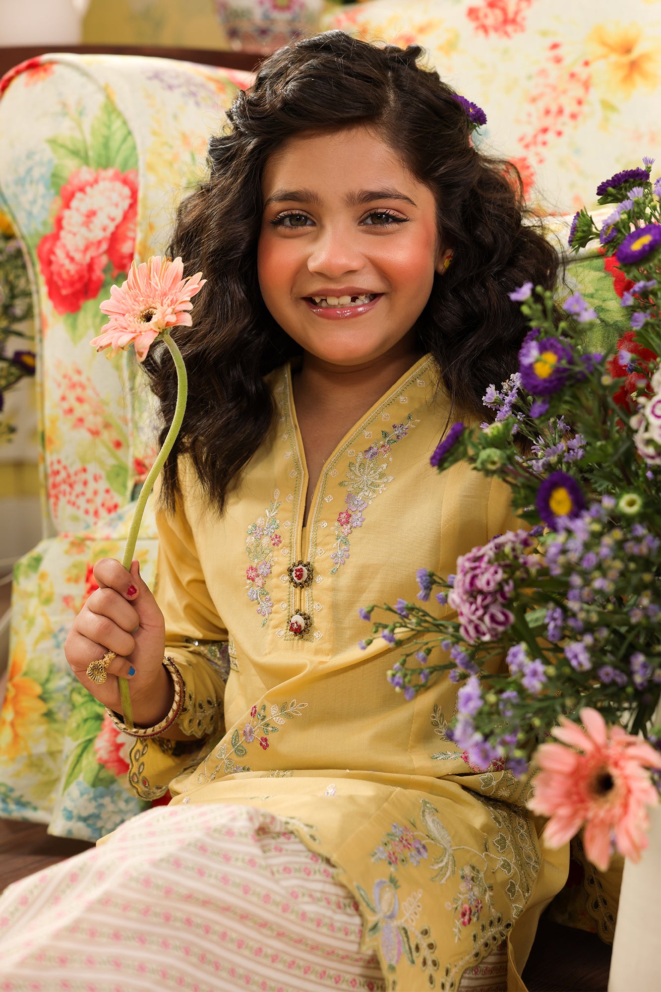 EMBROIDERED SUIT (E0991/404/226 E0991/304/226)
