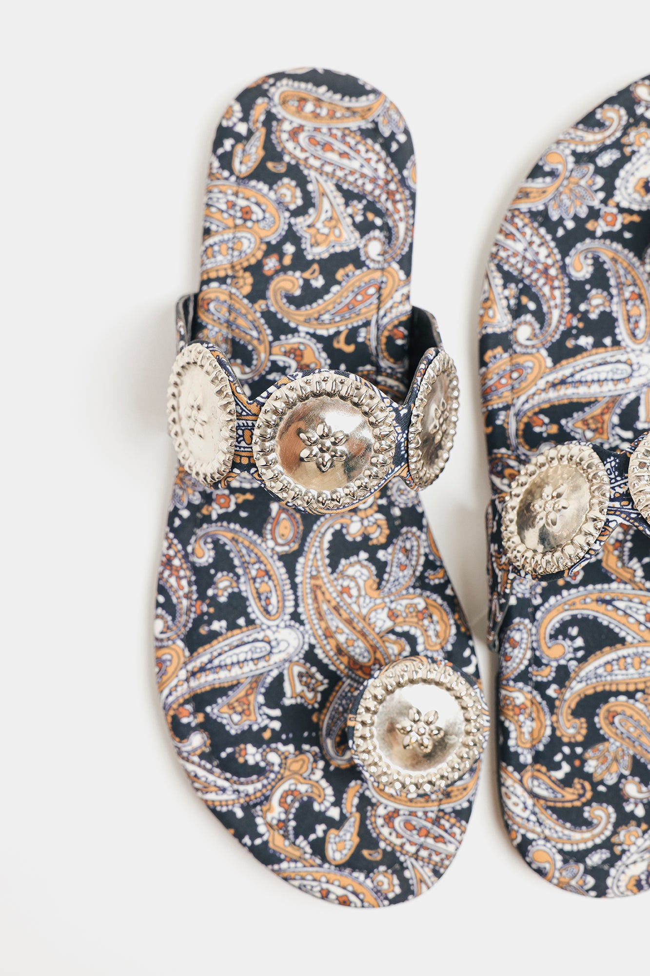 KHOLA PURI (E0995/109/901)