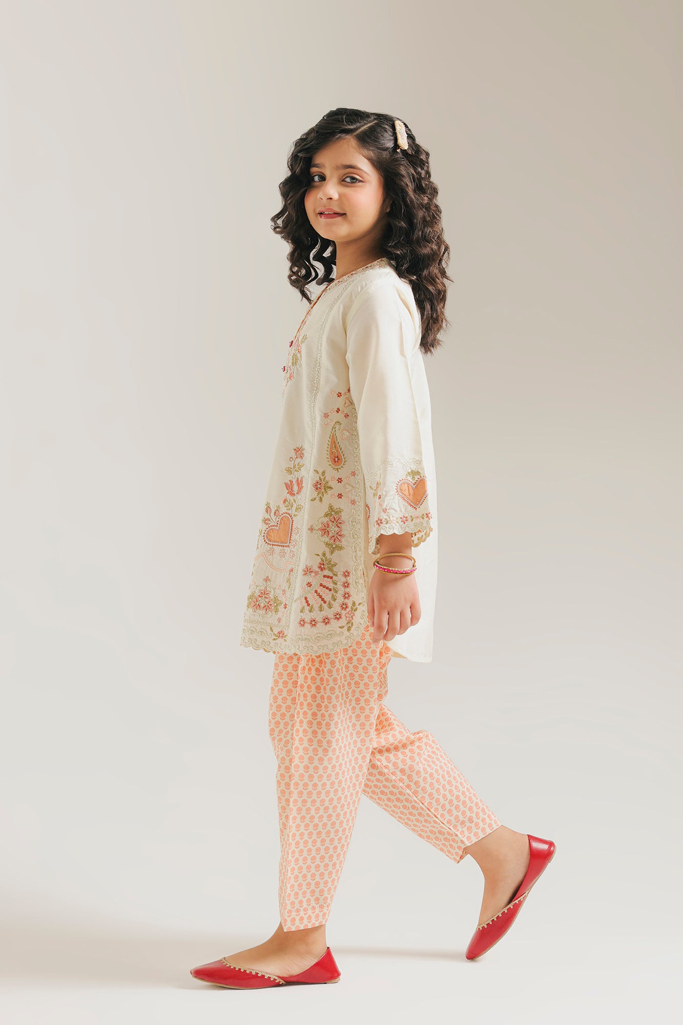 EMBROIDERED SUIT (E0999/404/002 E0999/304/002)
