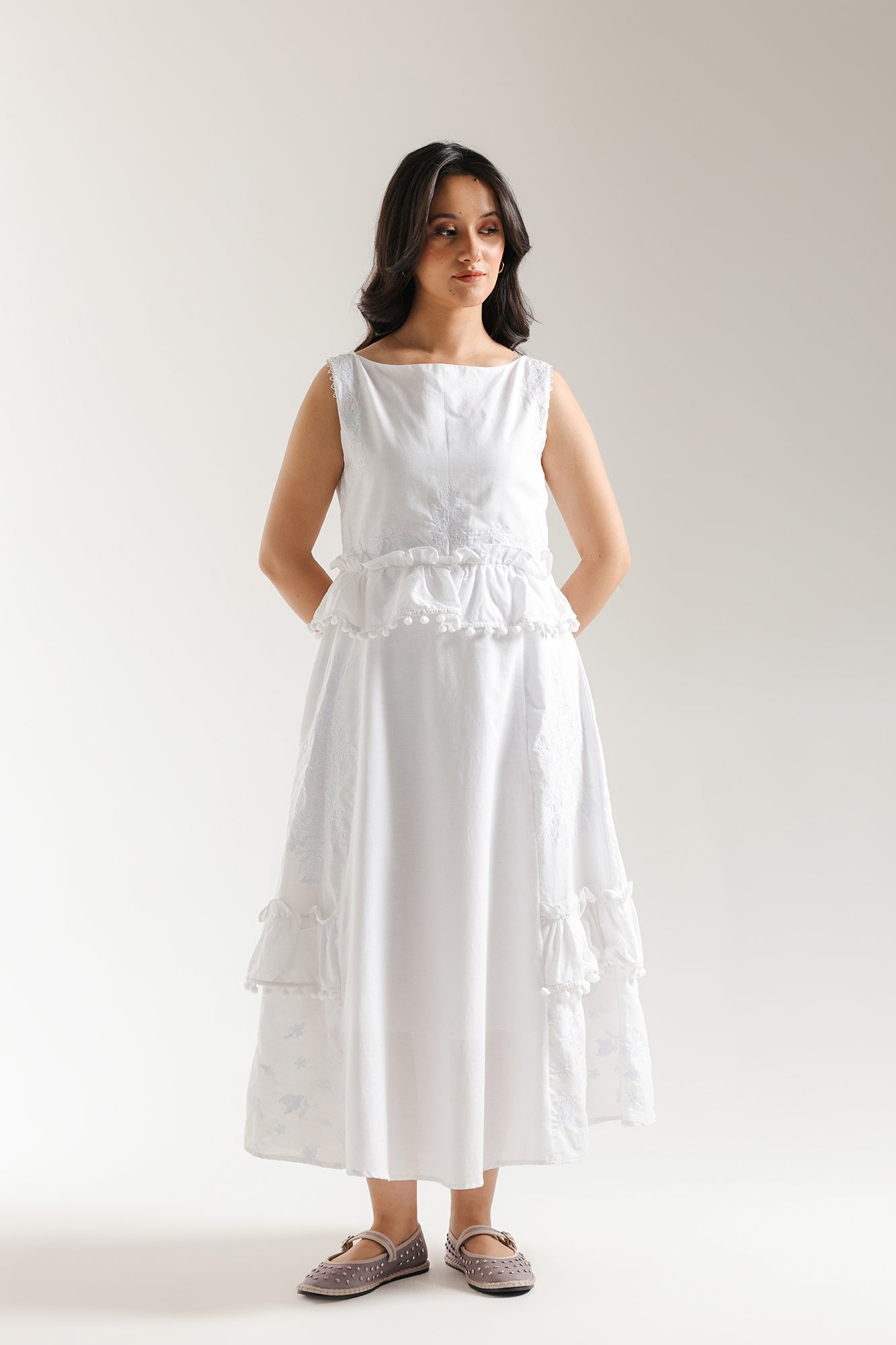 EMBROIDERED DRESS (E1012/101/001)