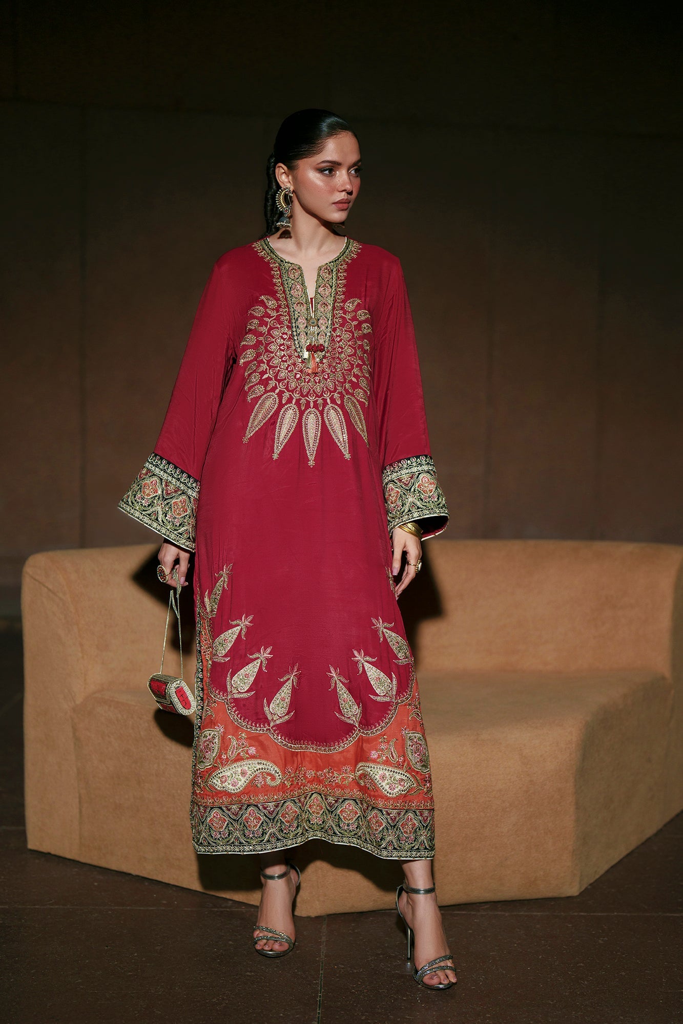 EMBROIDERED SHIRT (E1027/104/306)