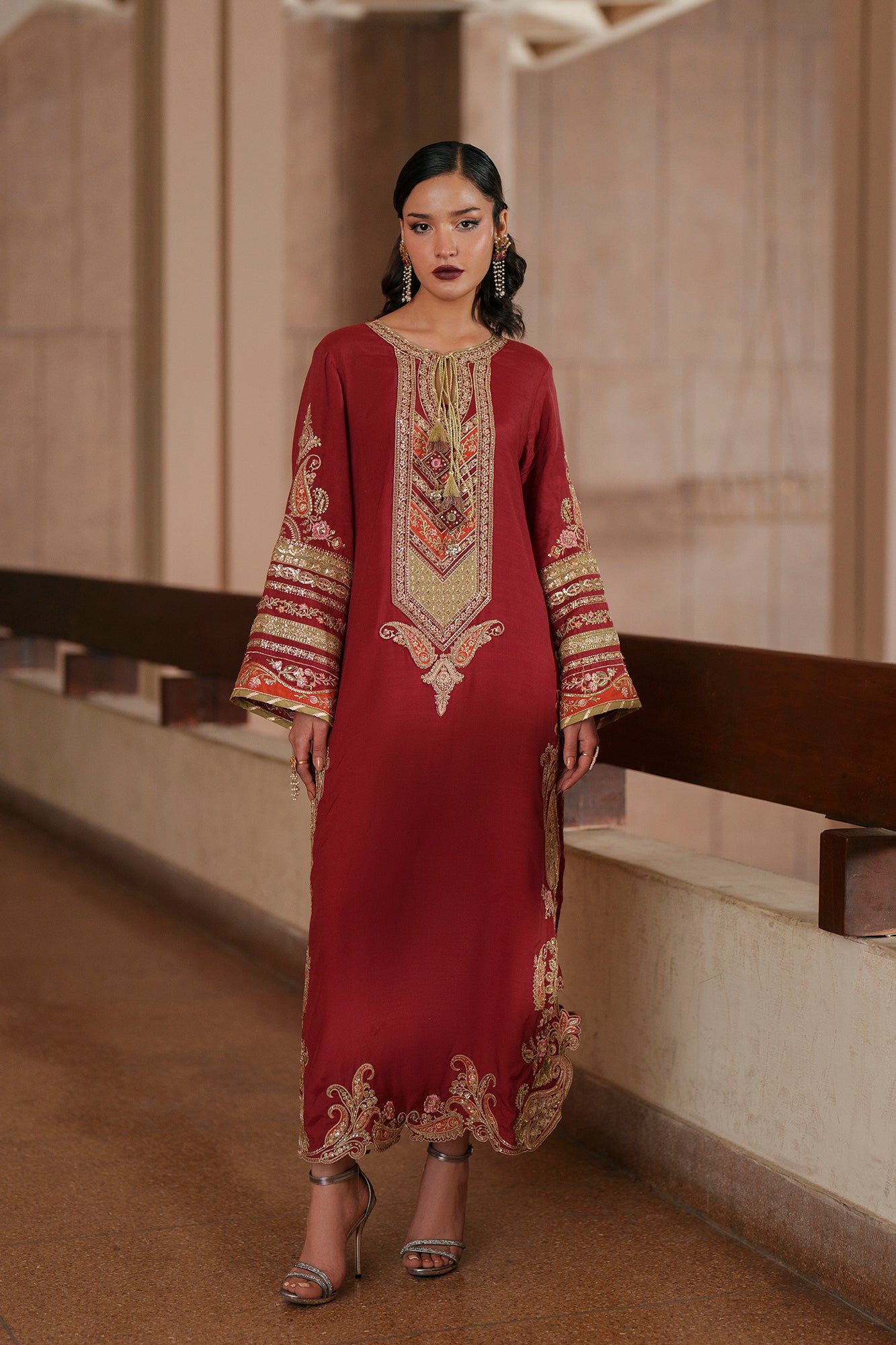 EMBROIDERED KAFTAN (E1032/104/415)