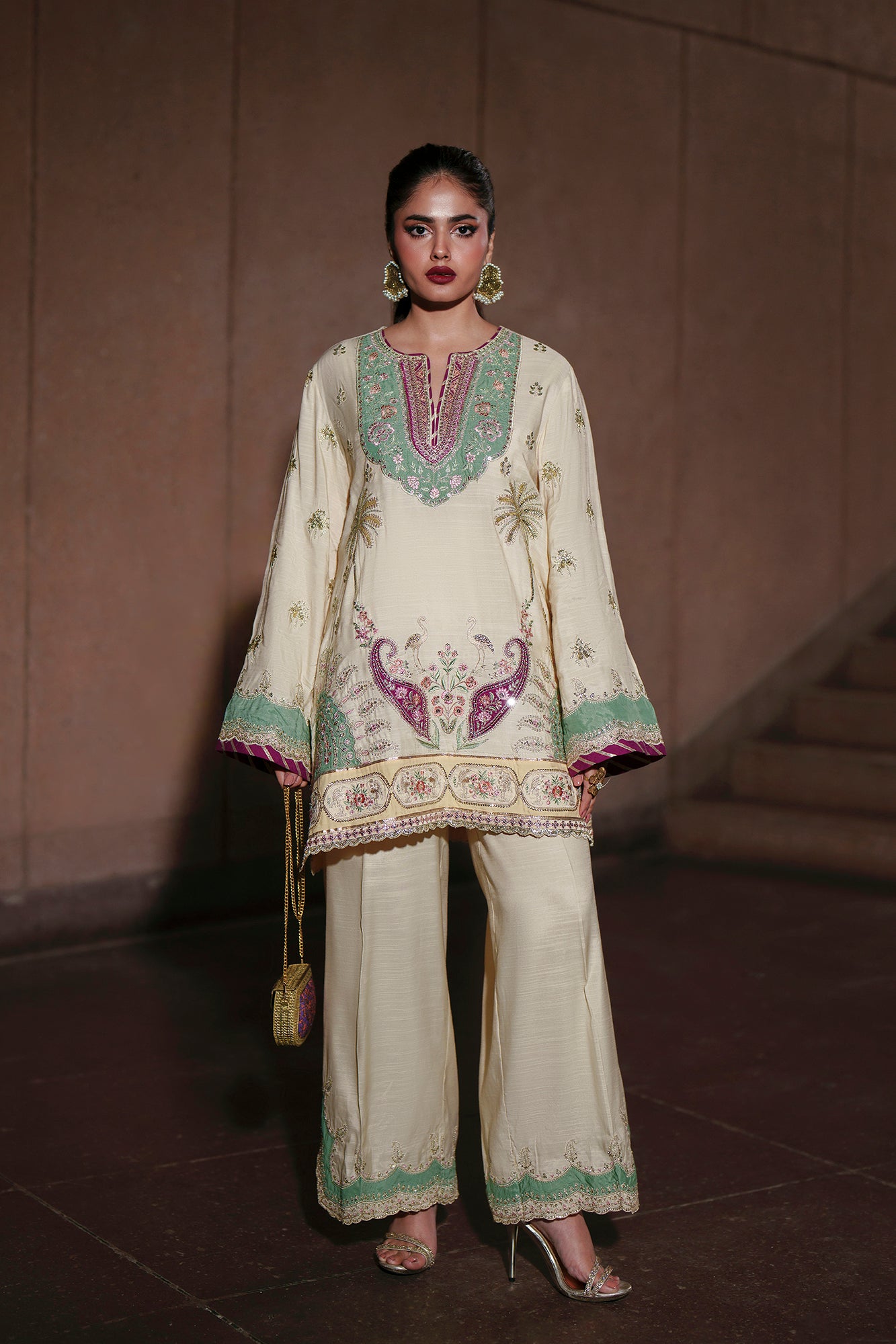 EMBROIDERED SUIT (E1036/104/002)