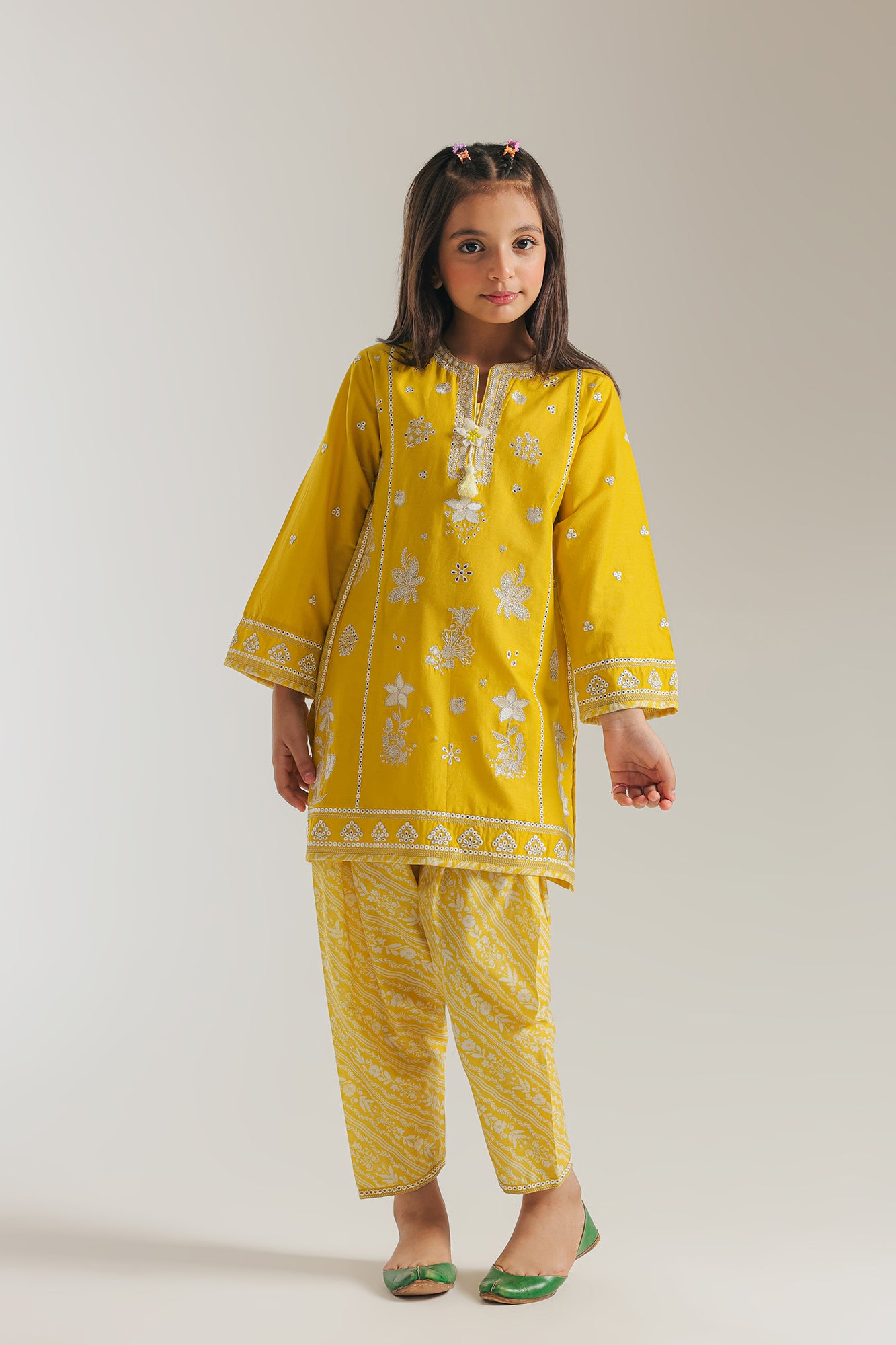EMBROIDERED SUIT (E1057/402/101)