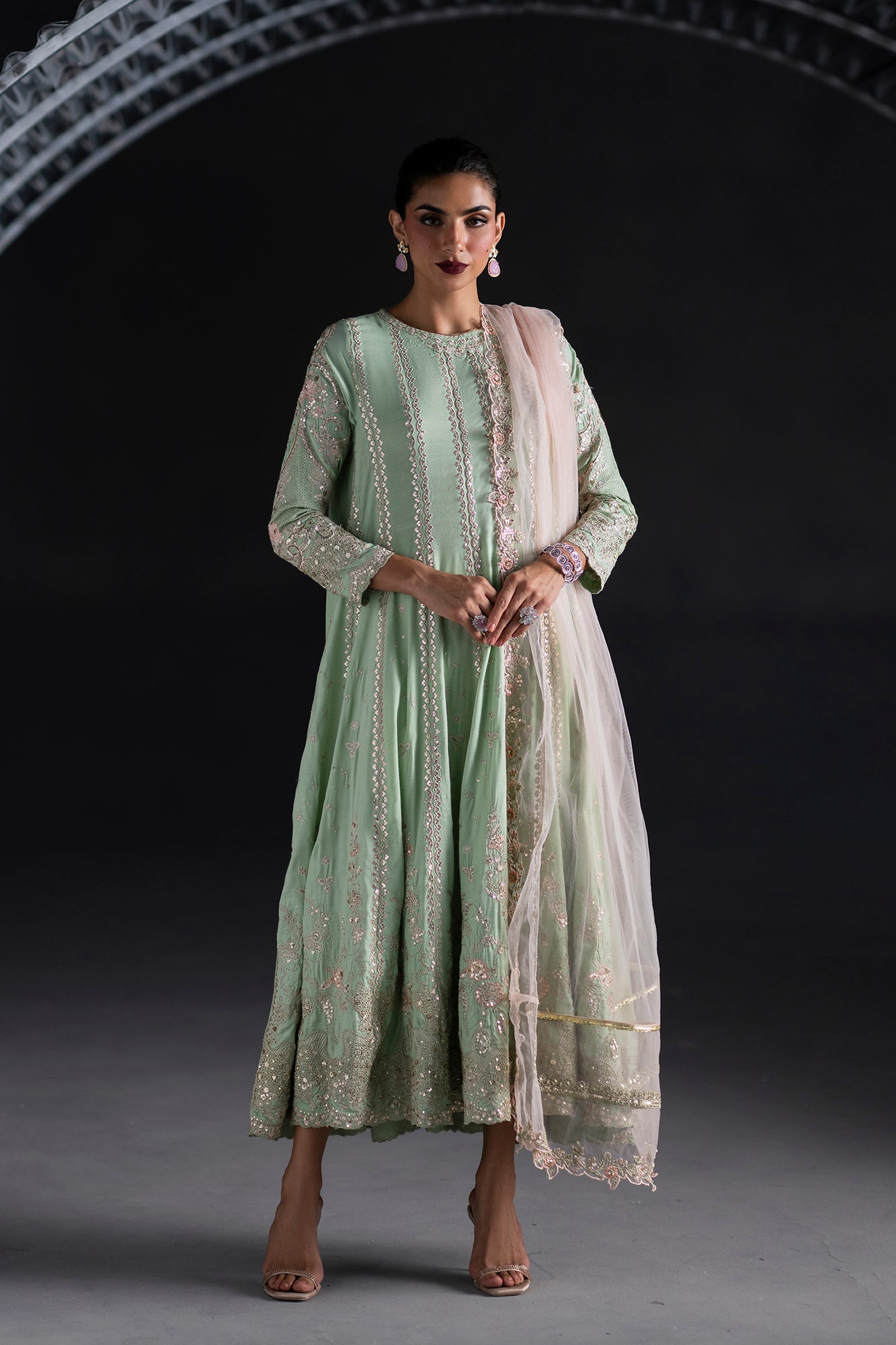 EMBROIDERED SUIT (E1099/104/725)