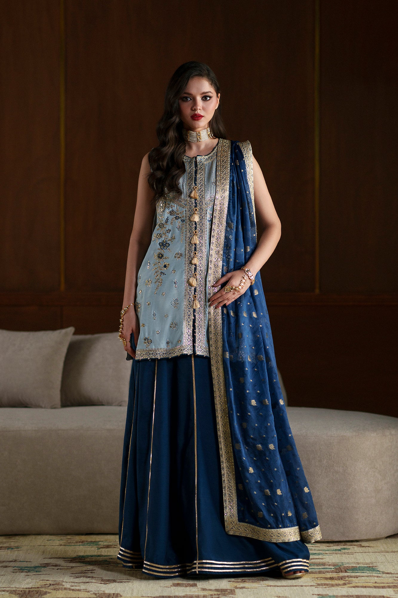 EMBROIDERED SUIT (E1100/104/913)