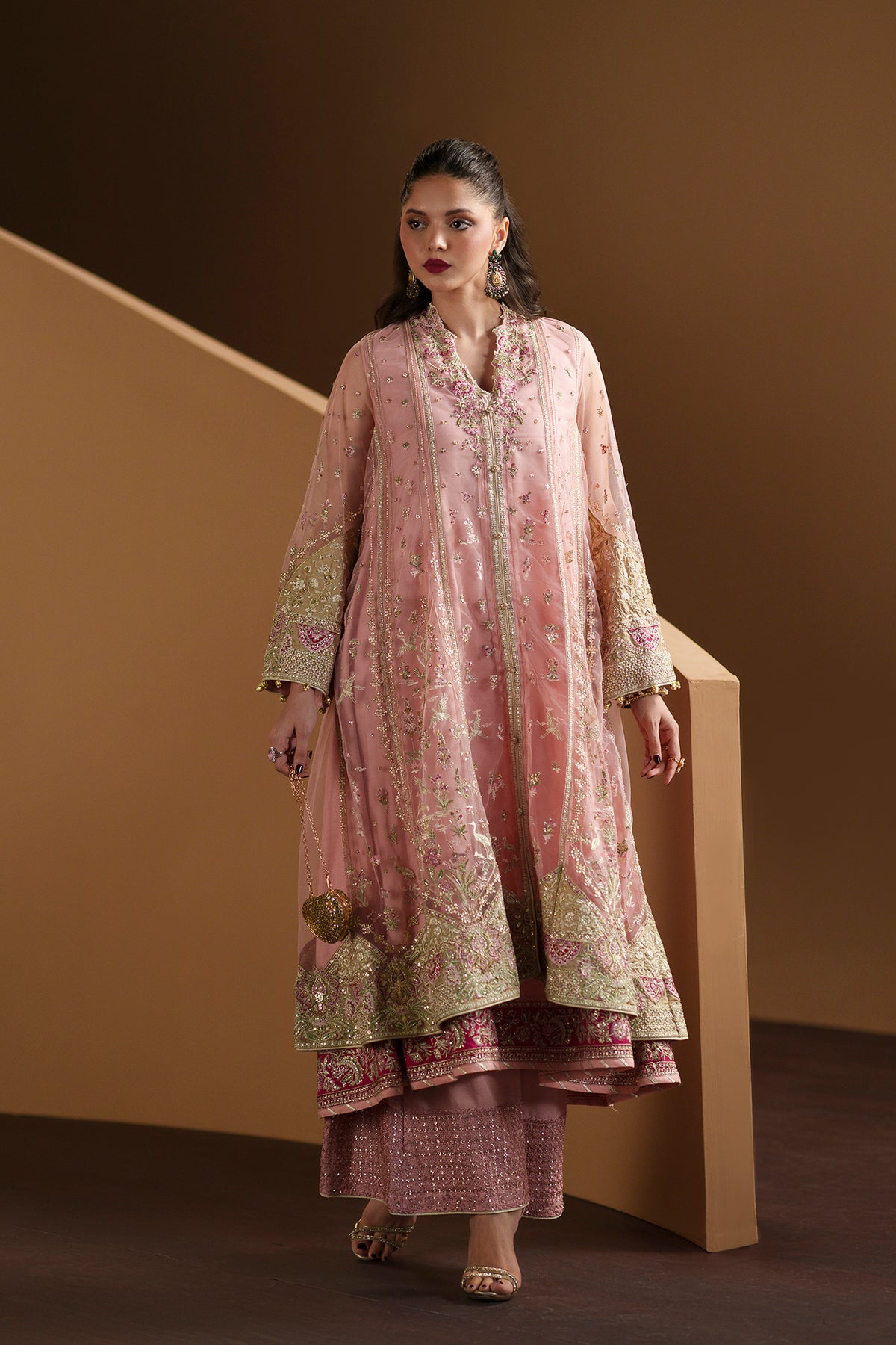 EMBROIDERED SUIT (E1203/104/425)