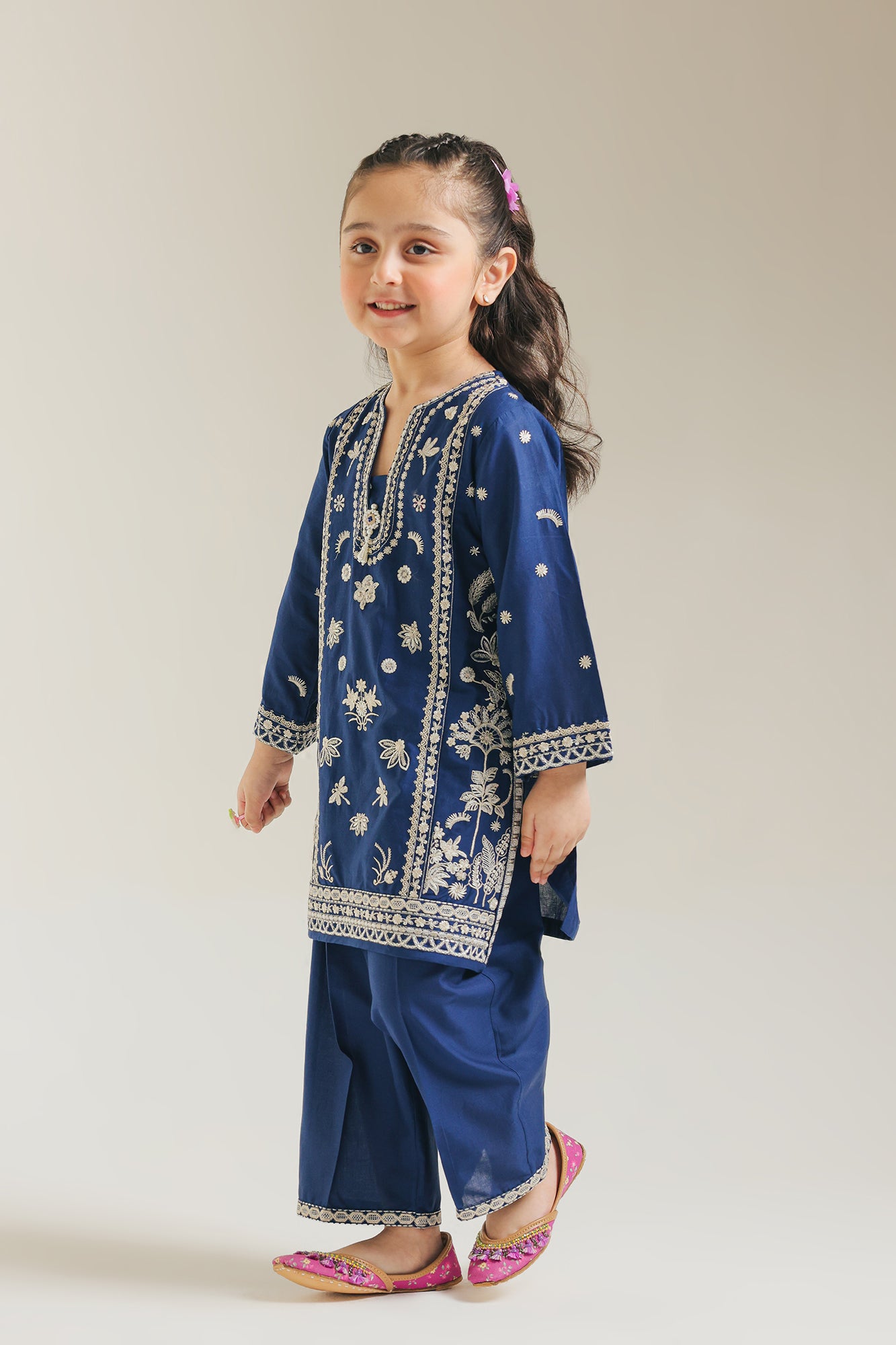 EMBROIDERED SUIT (E1207/402/619)