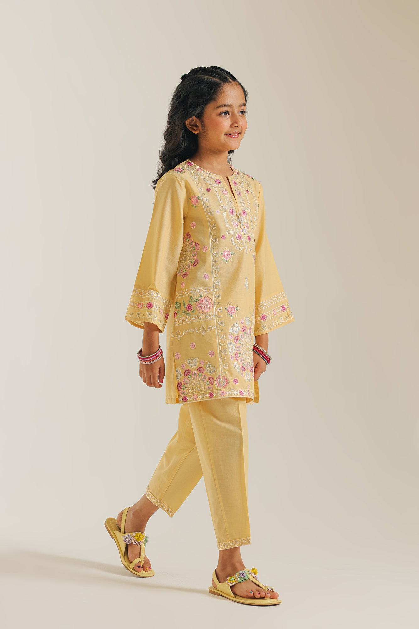 EMBROIDERED SUIT (E1209/402/101)