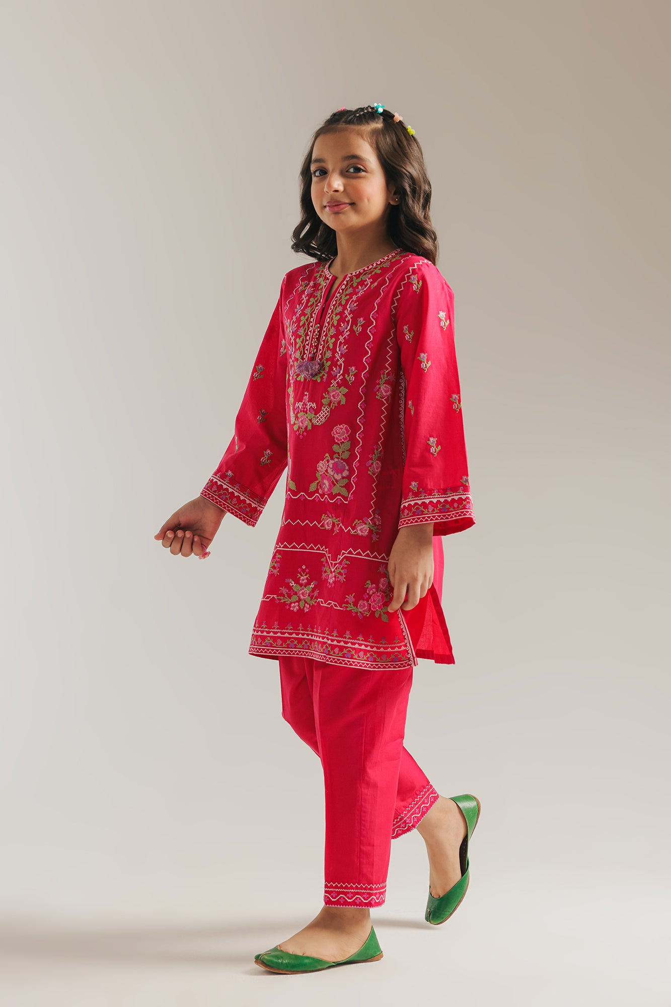 EMBROIDERED SUIT (E1217/402/419)