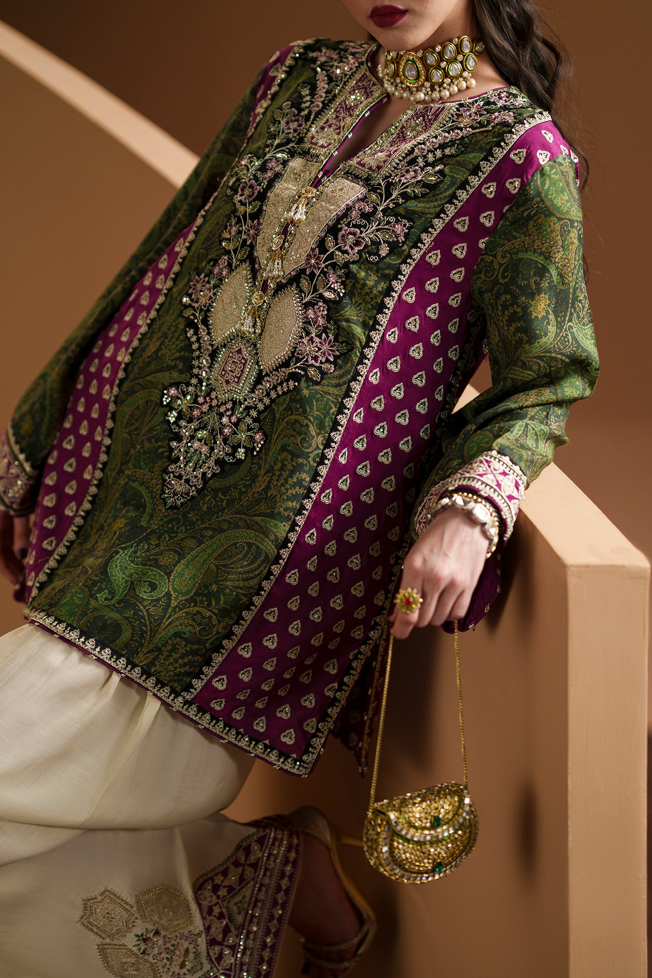 EMBROIDERED SUIT (E1227/104/119)