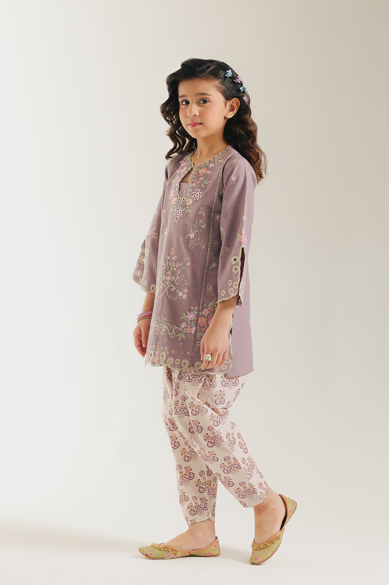 EMBROIDERED SUIT (E1352/402/514)