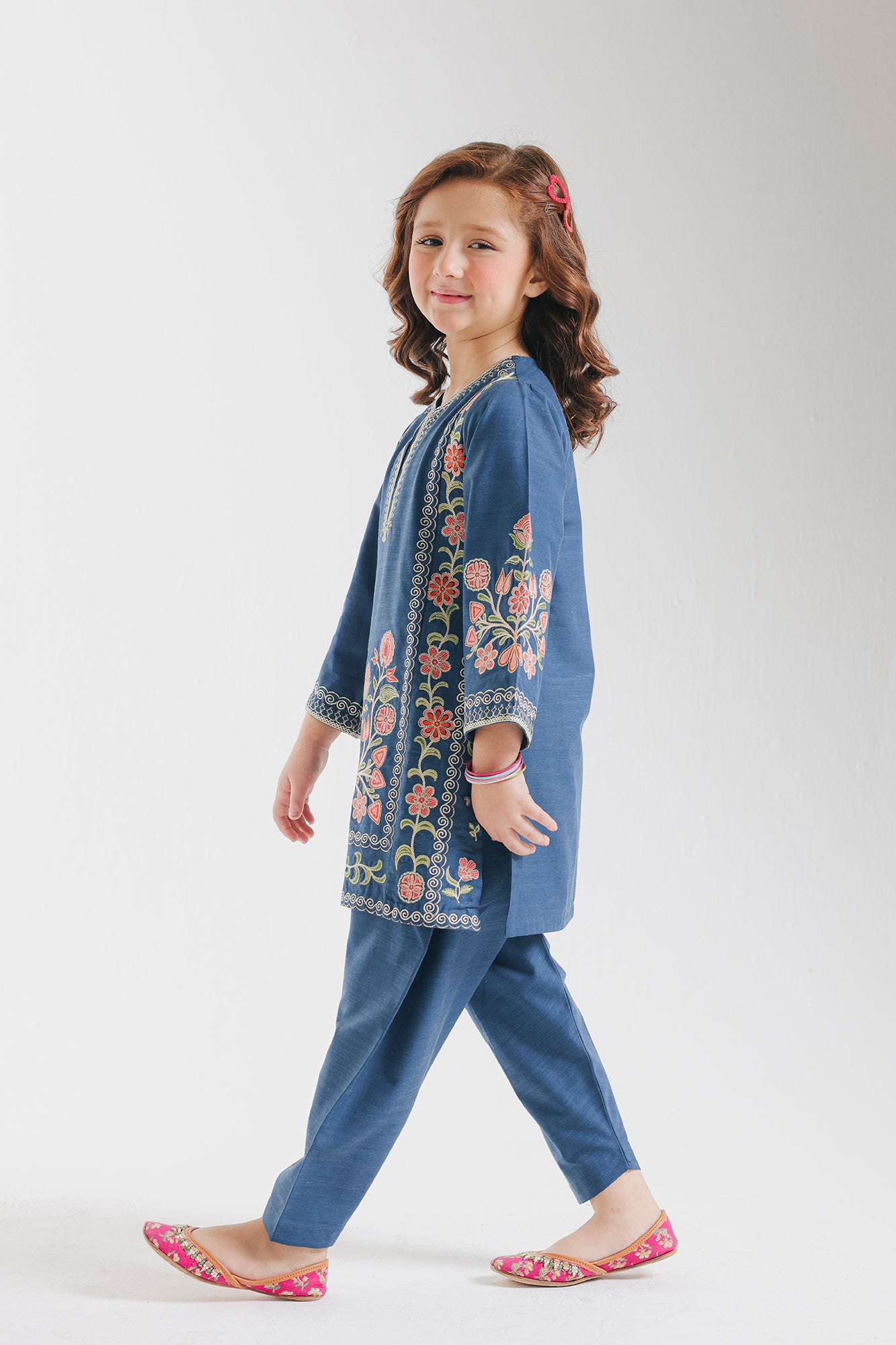 EMBROIDERED SUIT (E1353/402/603)