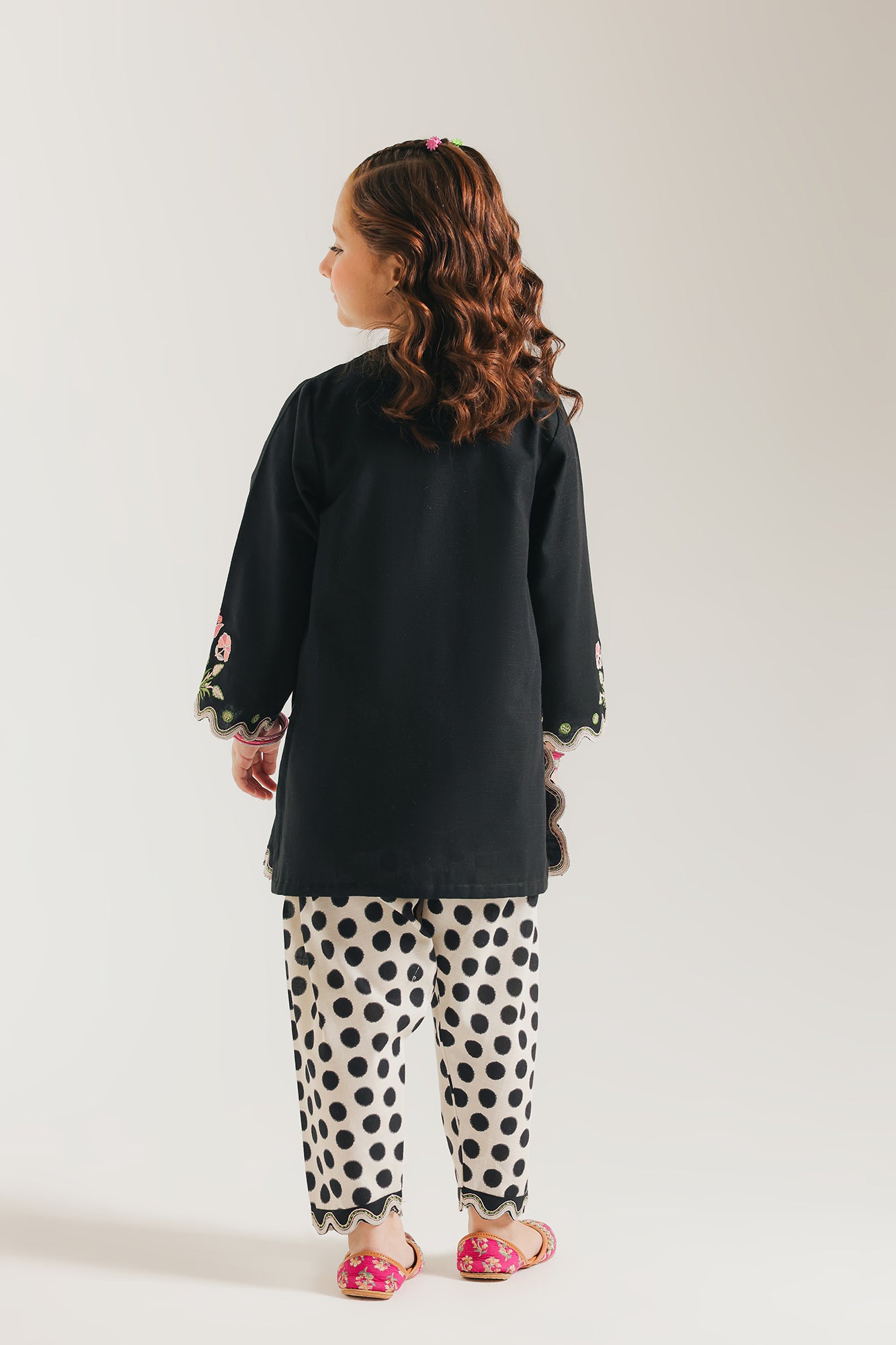 EMBROIDERED SUIT (E1369/402/902)