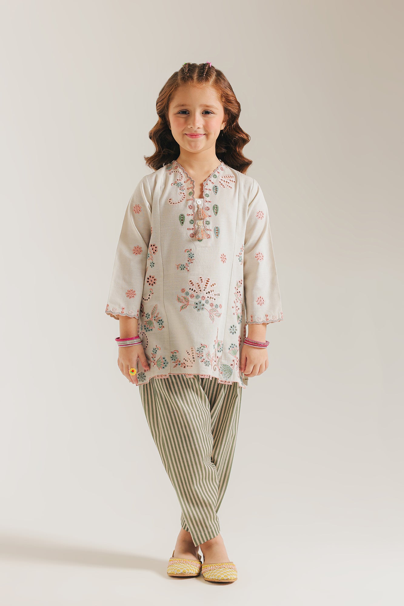 EMBROIDERED SUIT (E1372/402/005)