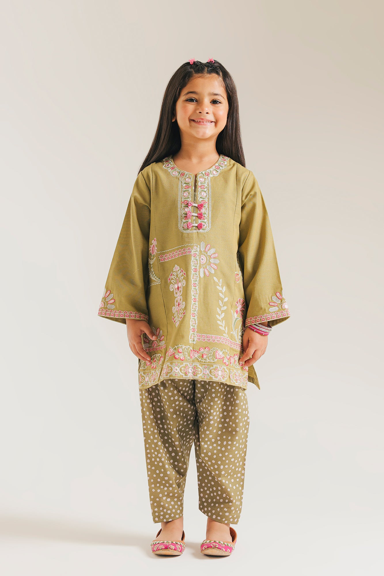 EMBROIDERED SUIT (E1379/402/126)