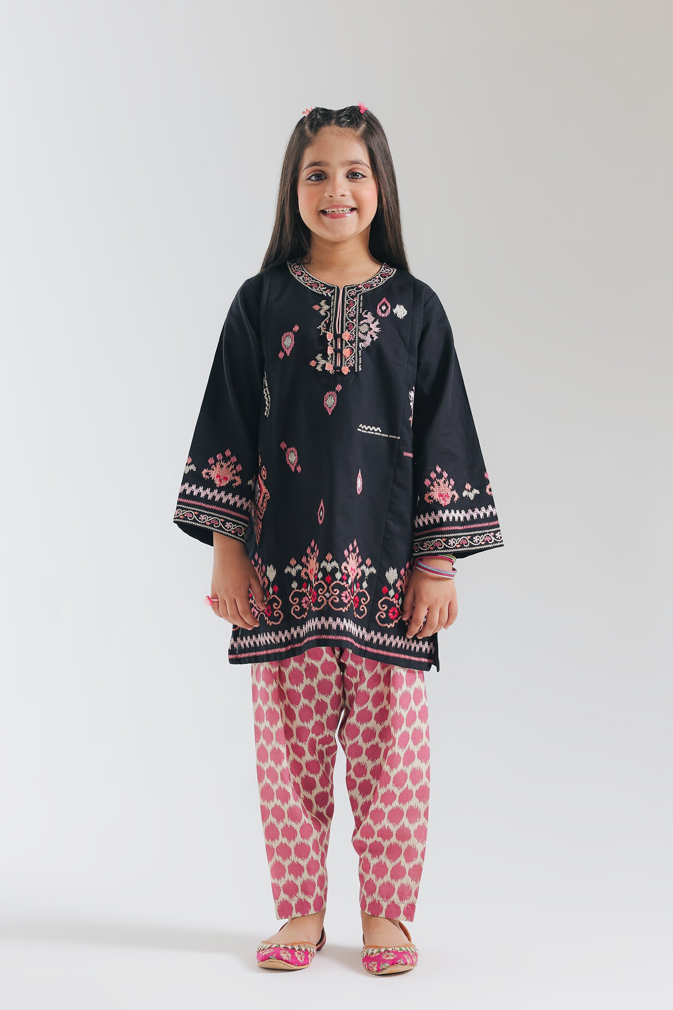 EMBROIDERED SUIT (E1504/402/902 E1504/302/902)