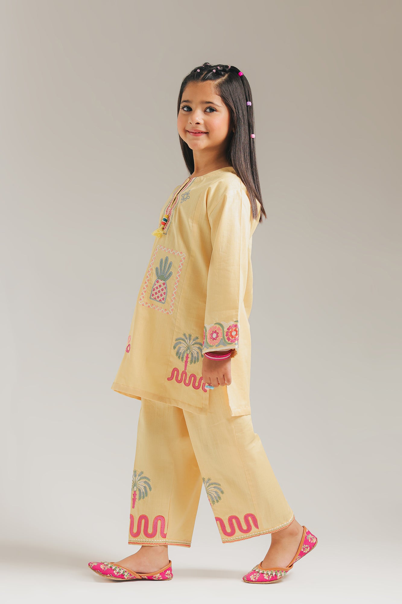EMBROIDERED SUIT (E1509/402/110)
