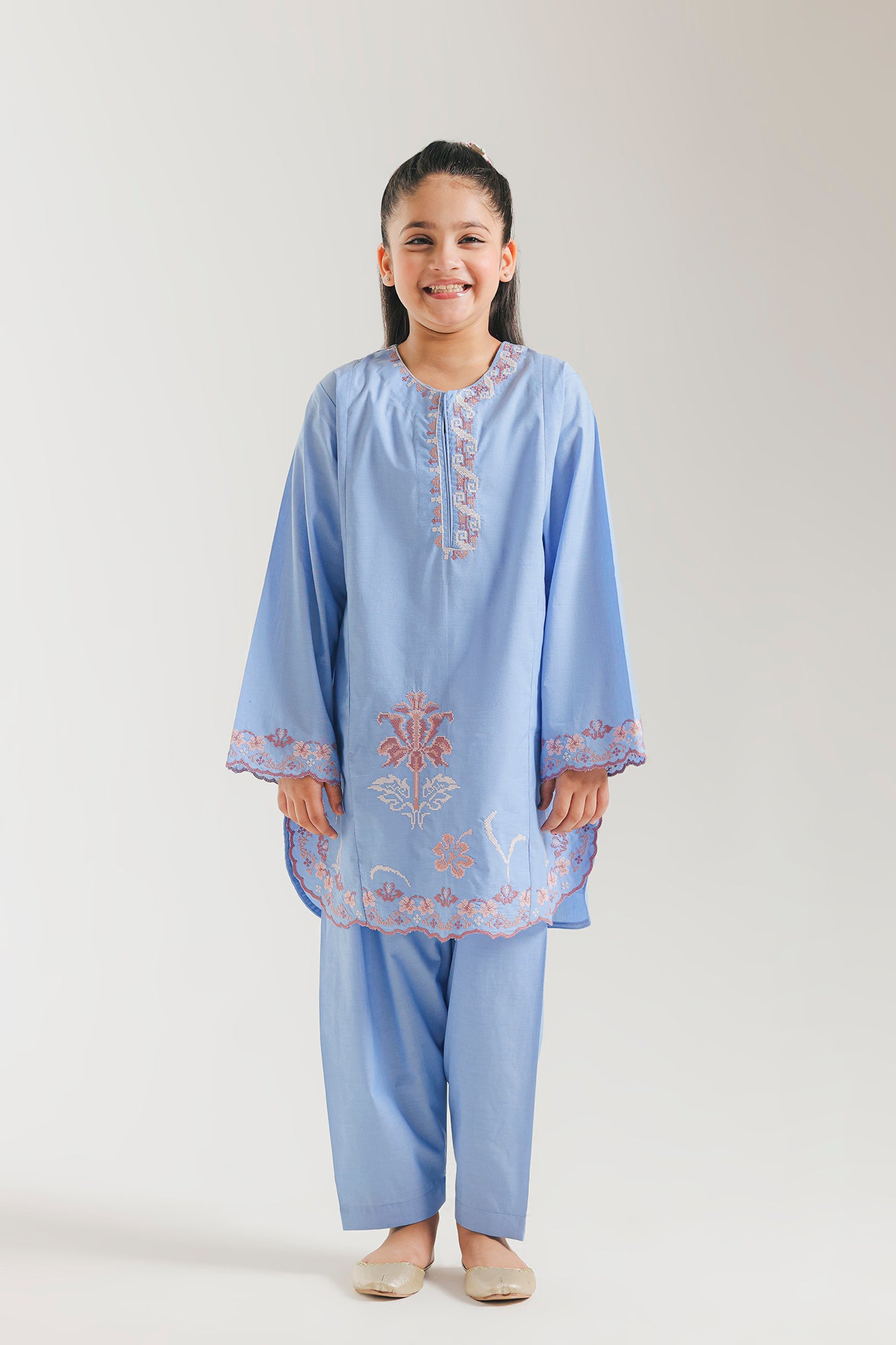 EMBROIDERED SUIT (E1528/302/636)