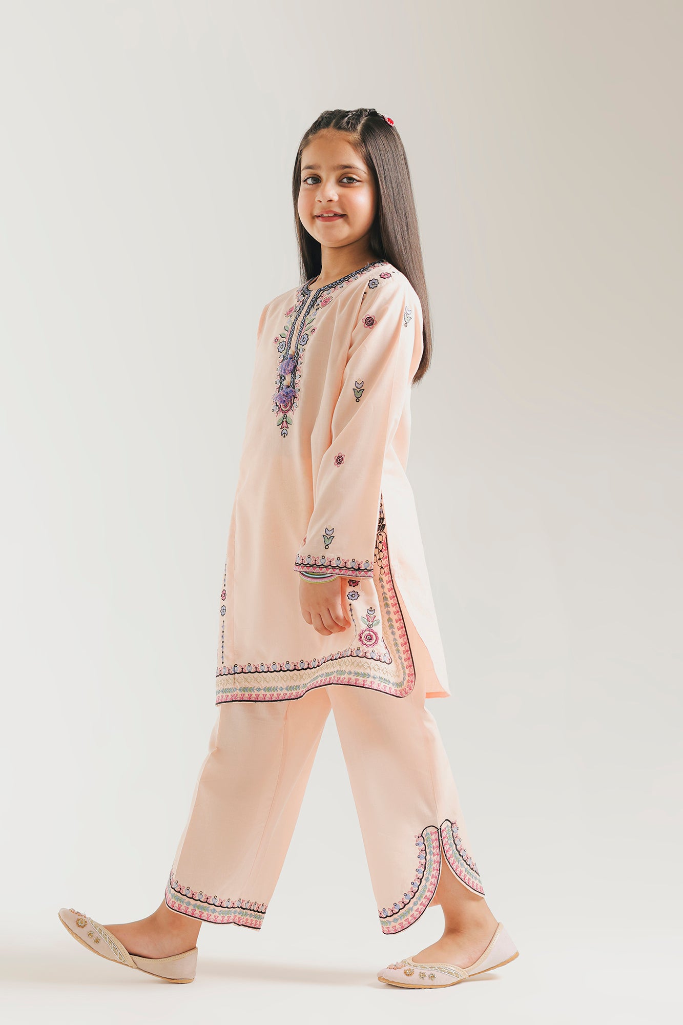 EMBROIDERED SUIT (E1544/402/809)