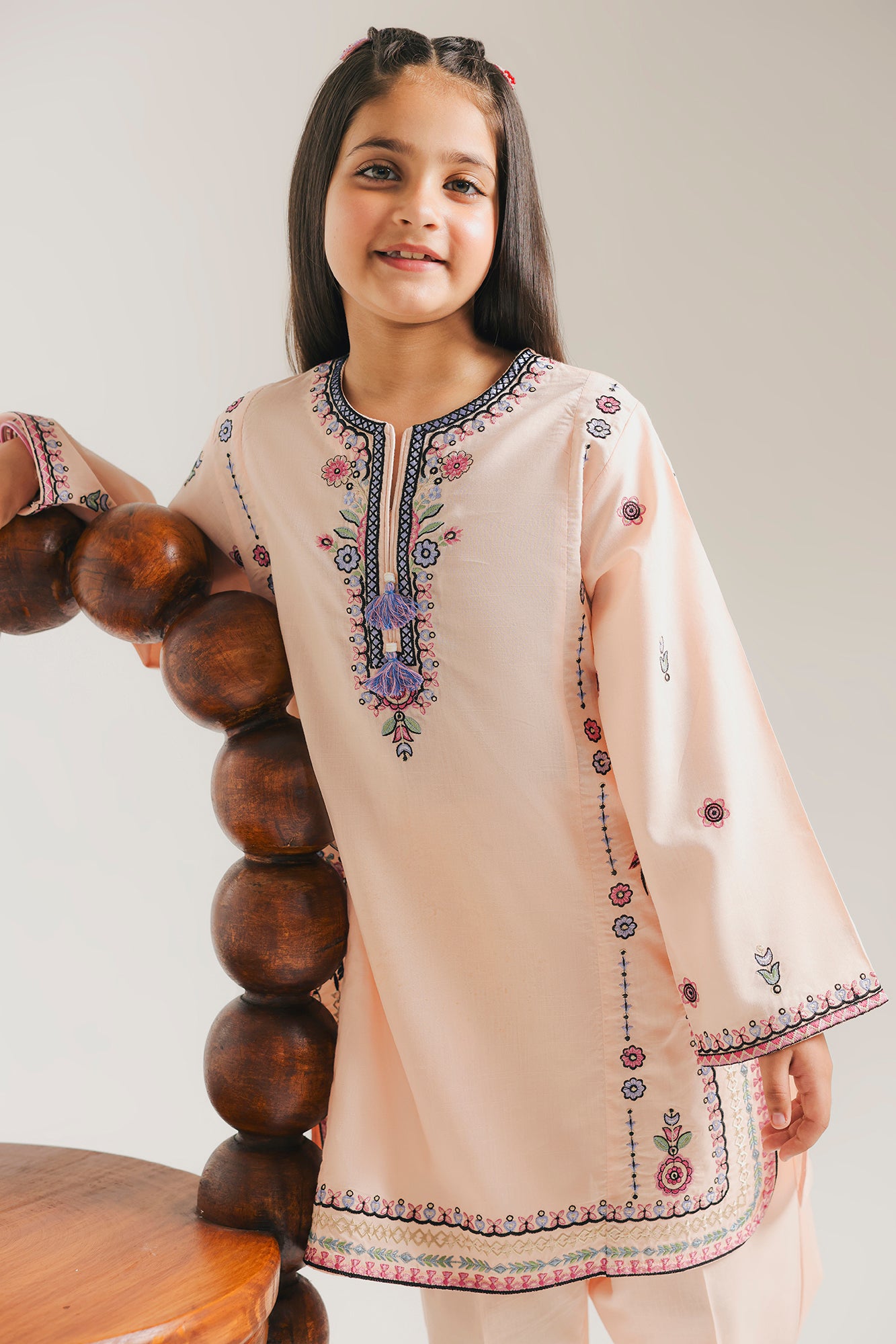 EMBROIDERED SUIT (E1544/402/809)
