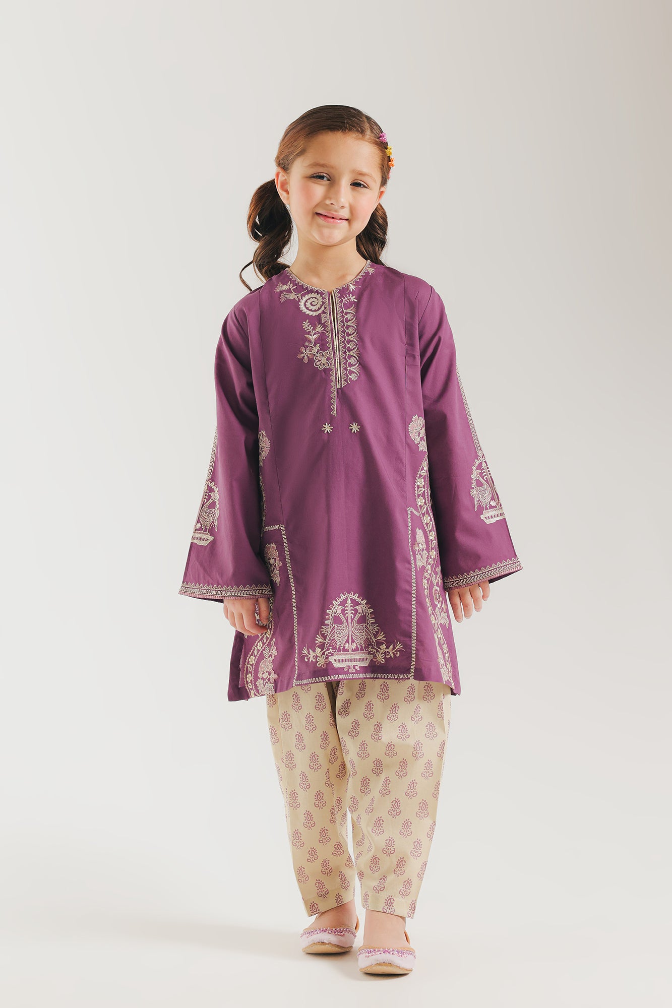 EMBROIDERED SUIT (E1551/402/522 E1551/302/522)