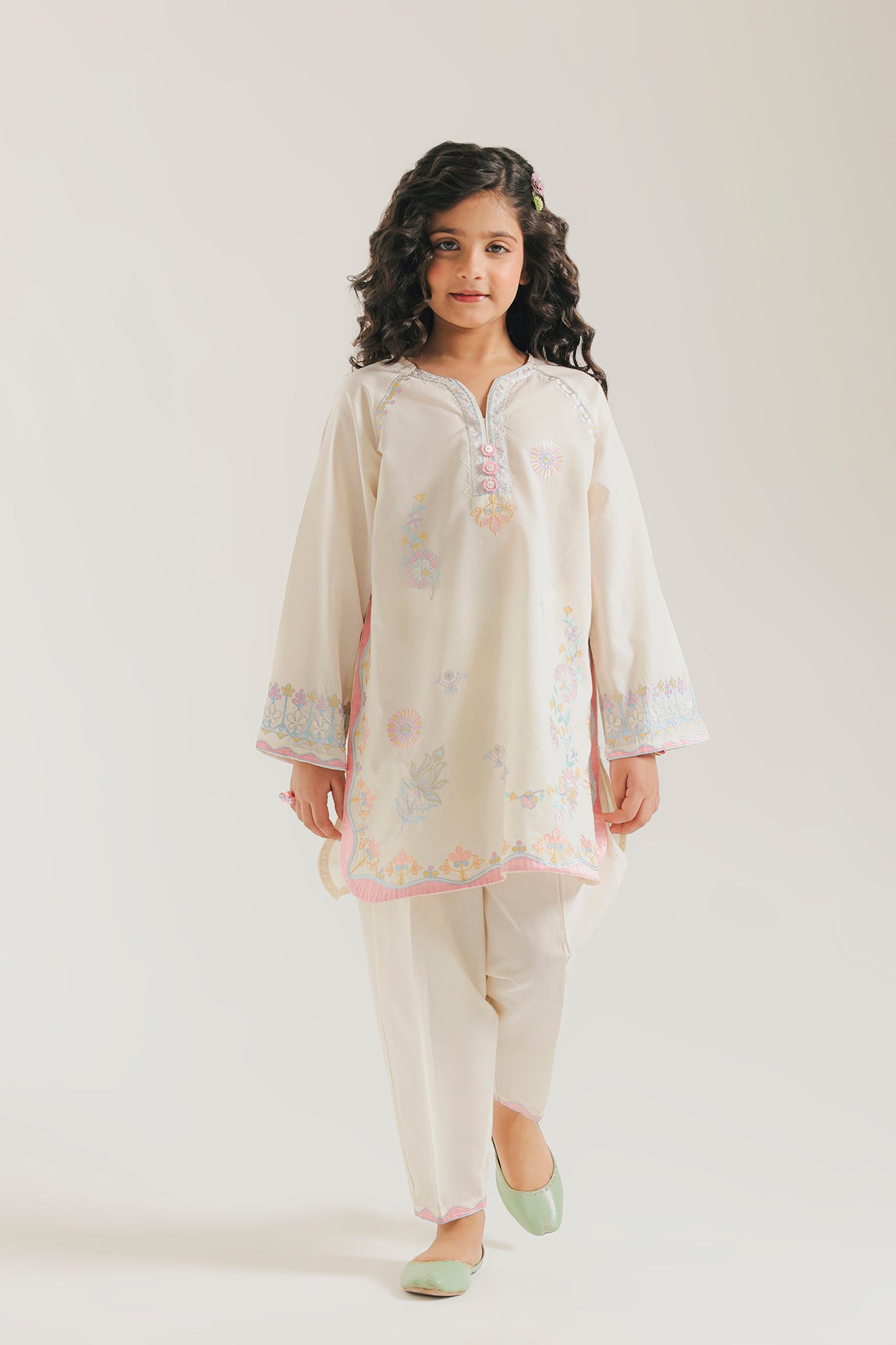 EMBROIDERED SUIT (E1636/402/002 E1636/302/002)