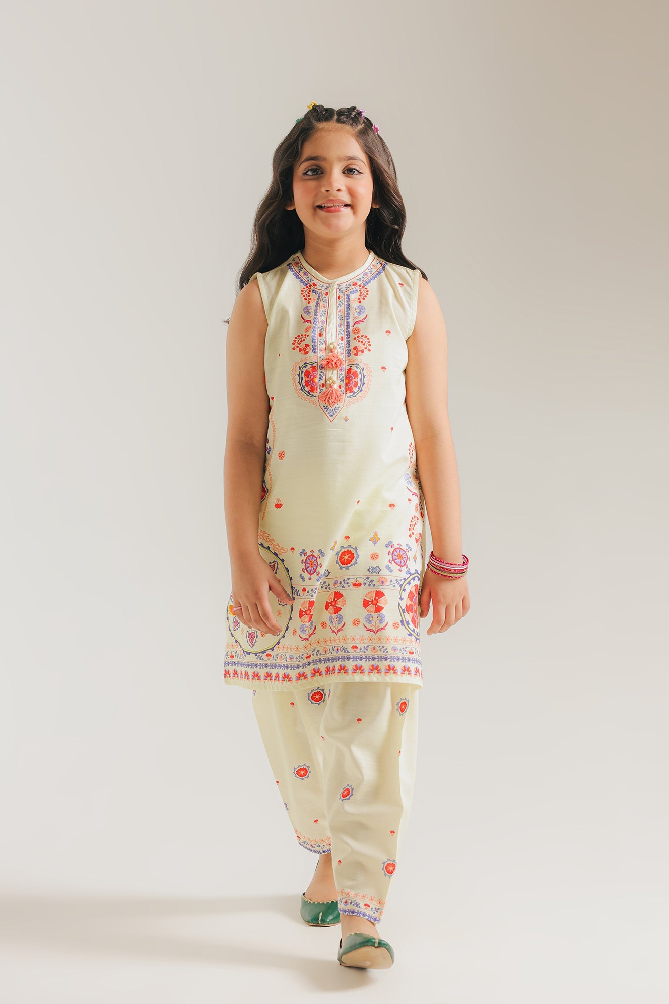 EMBROIDERED SUIT (E1660/402/005 E1660/302/005)