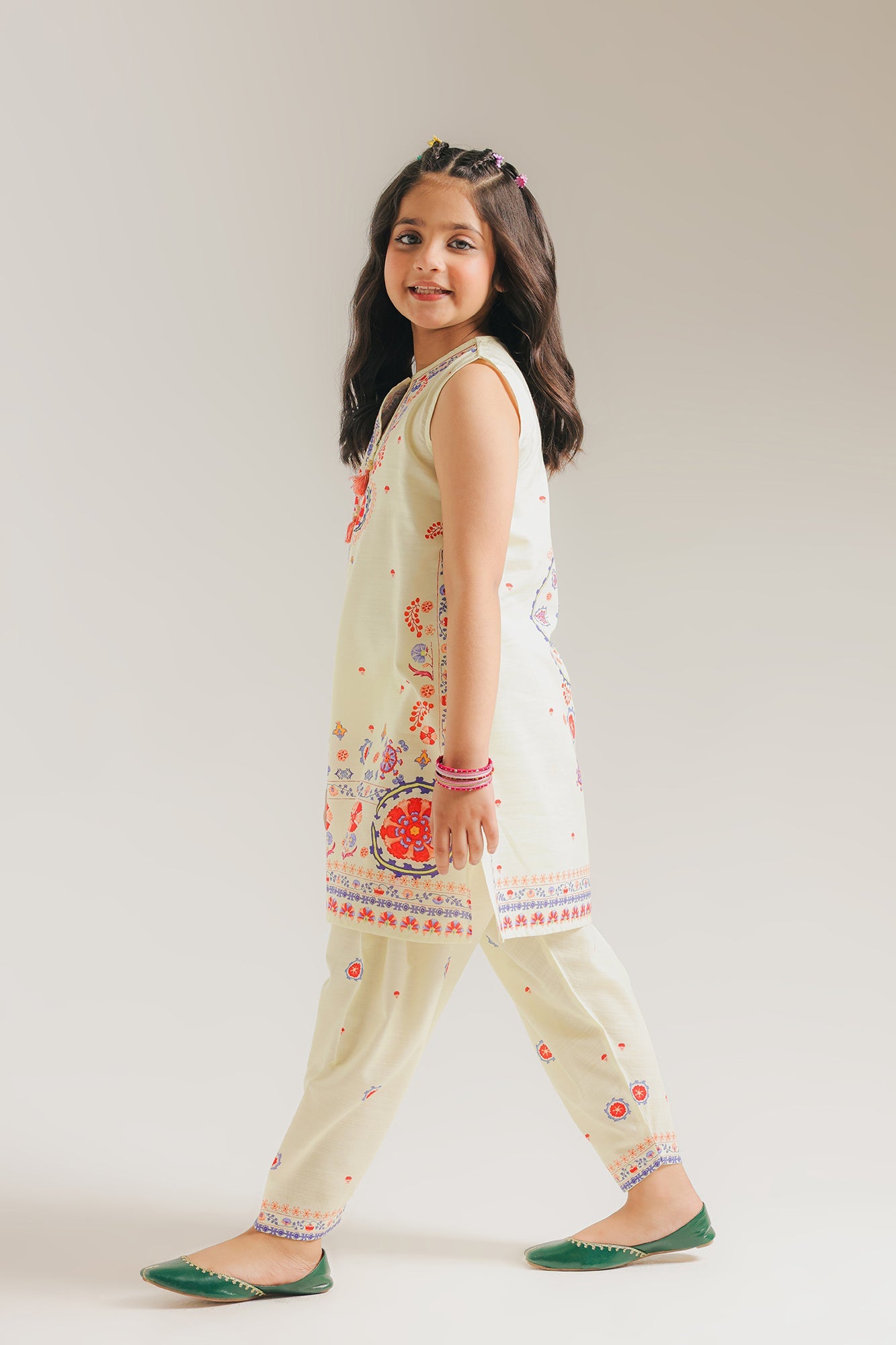 EMBROIDERED SUIT (E1660/402/005 E1660/302/005)