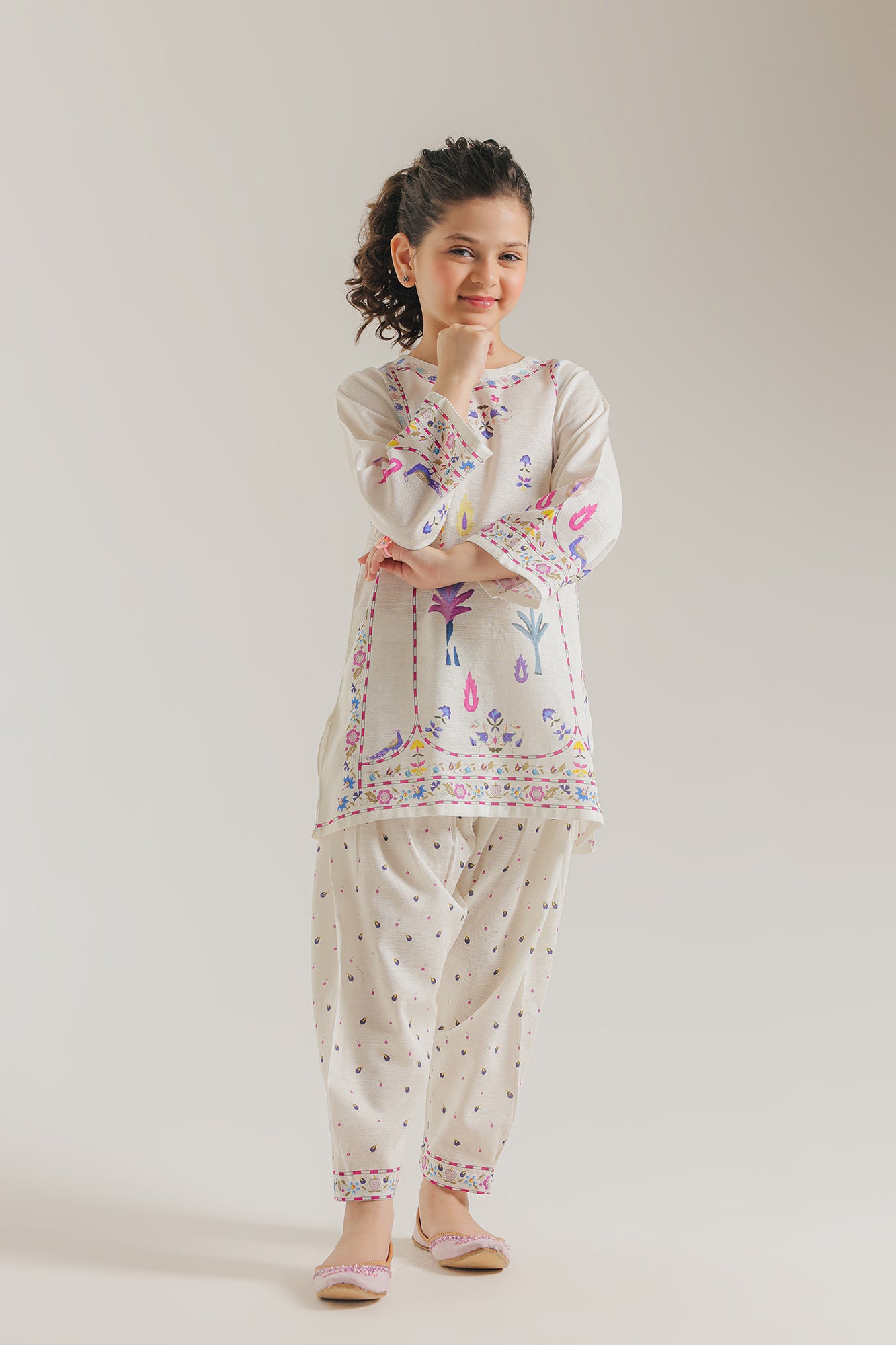 EMBROIDERED SUIT (E1673/402/001 E1673/302/001)