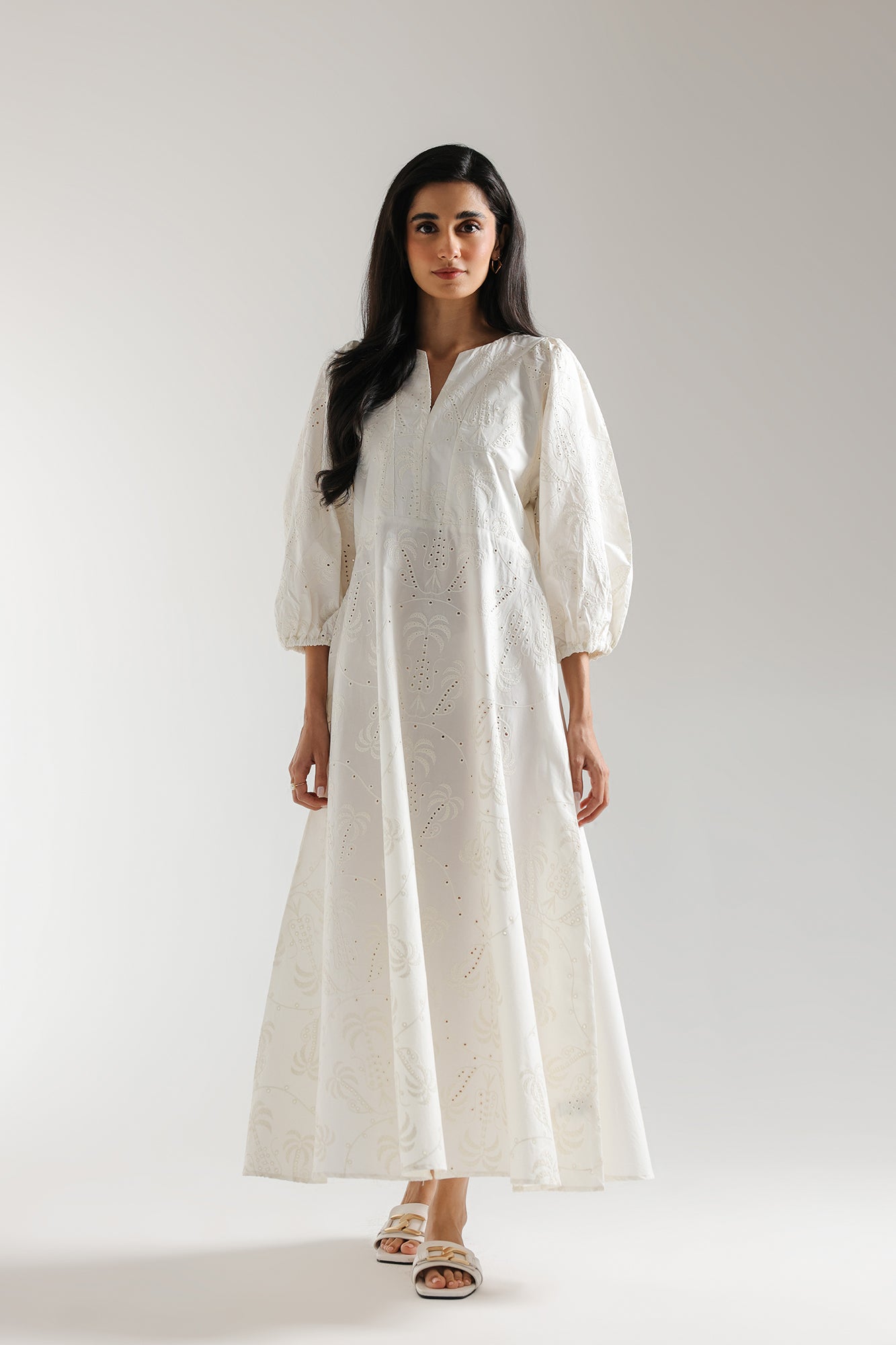 DRESS (E2350/108/001)
