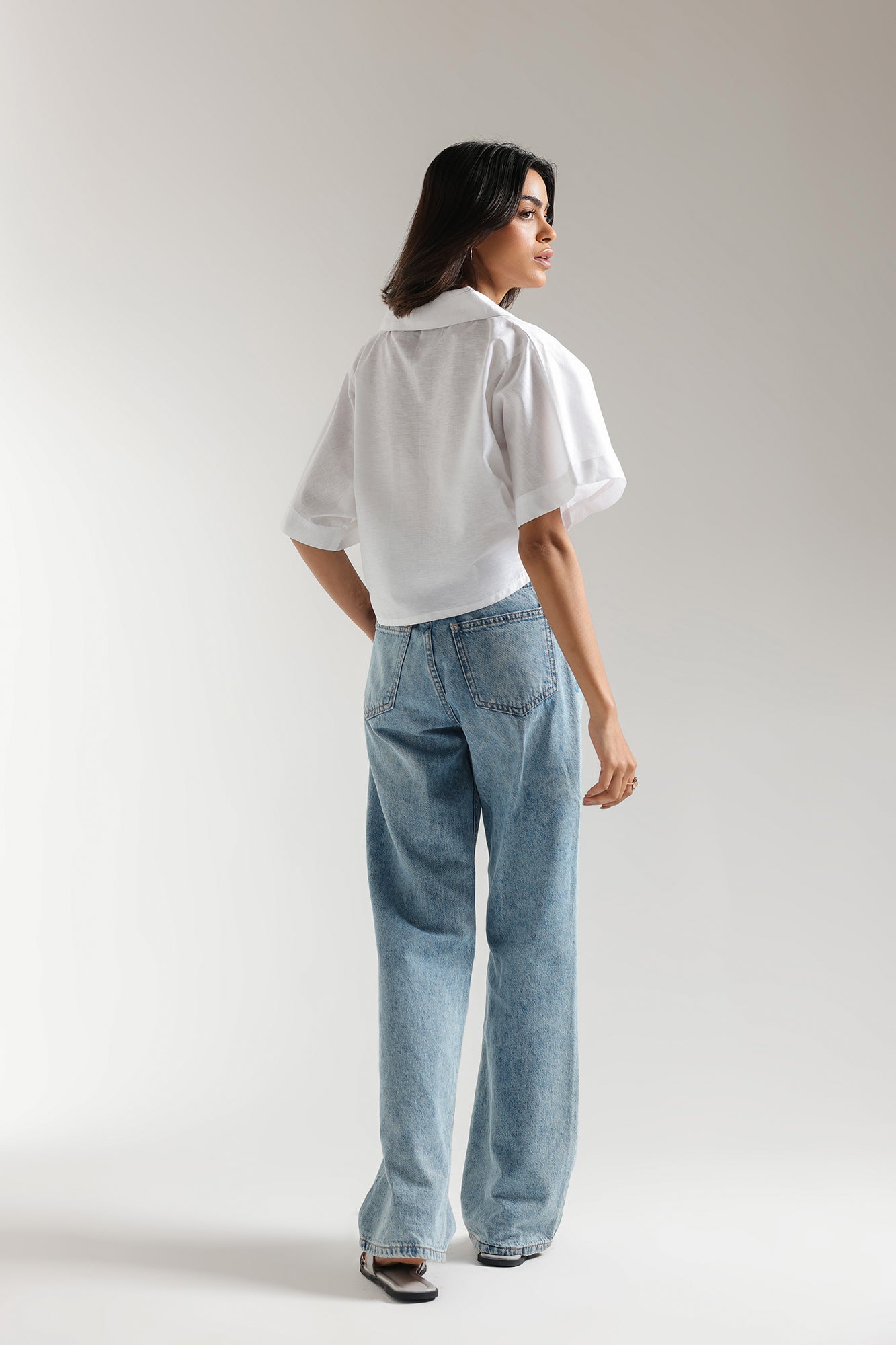 CROPPED BUTTON DOWN SHIRT (E2366/108/001)