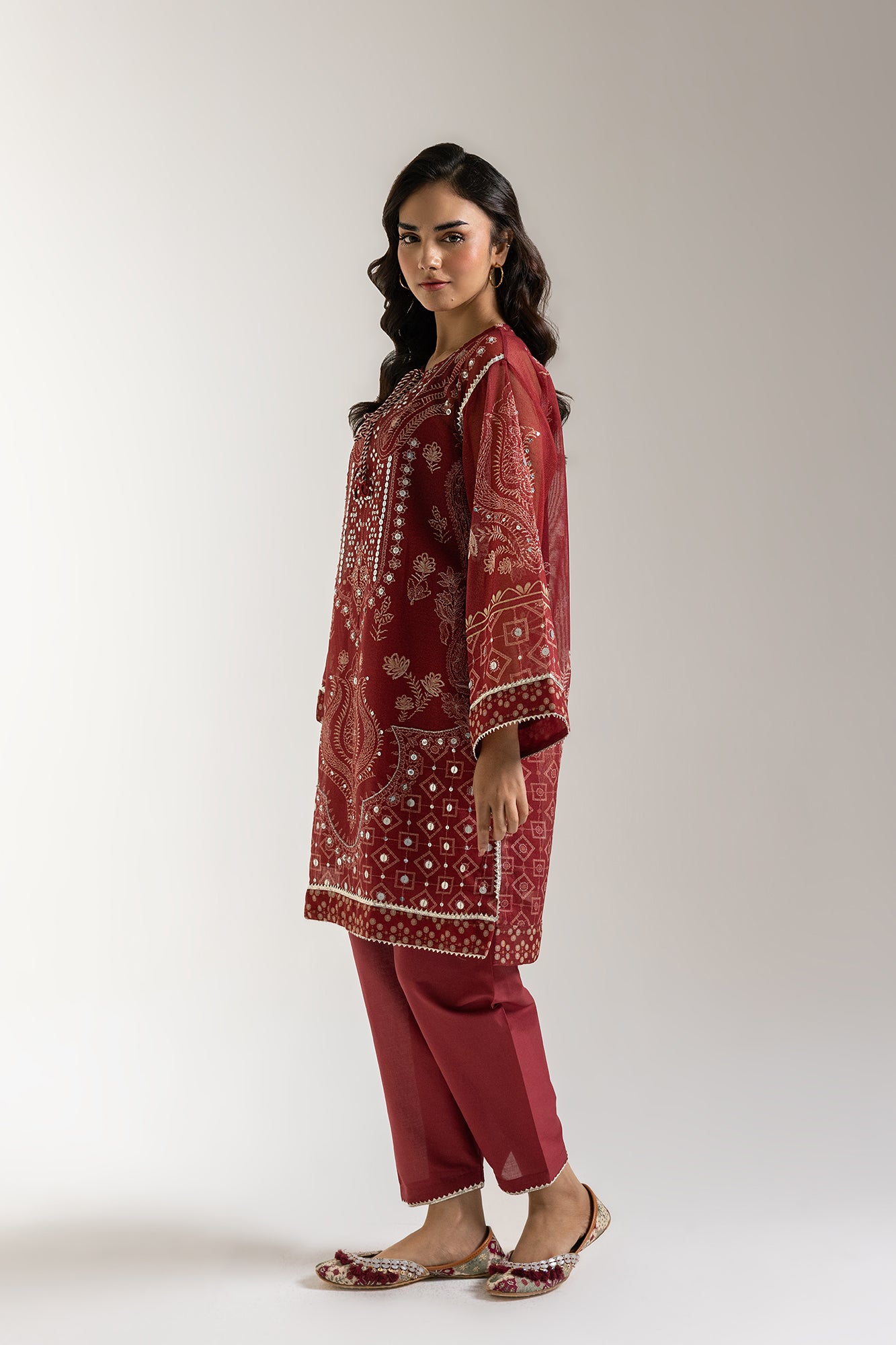 EMBROIDERED SUIT (E3075/103/414)