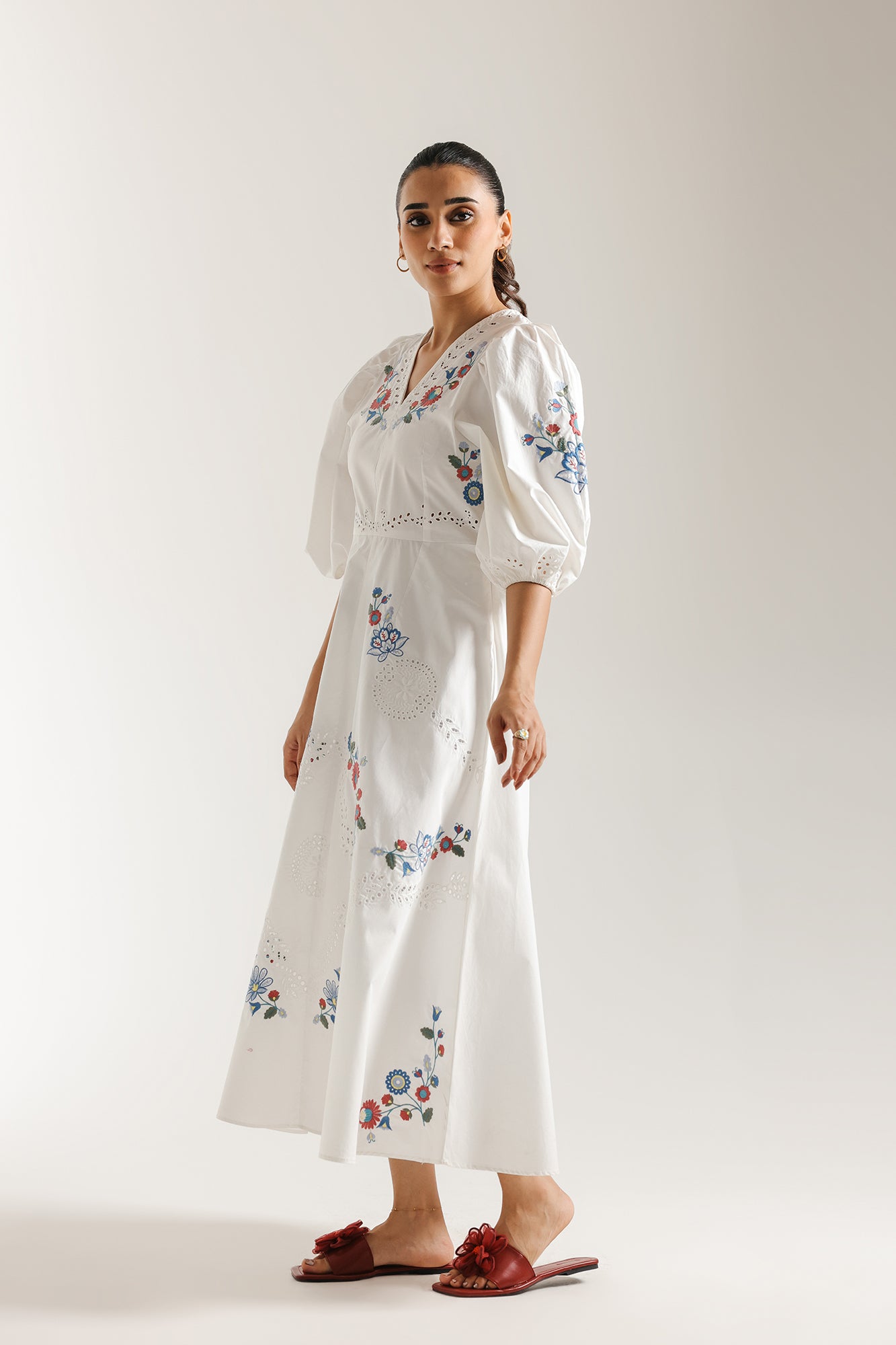 DRESS (E3076/108/001)