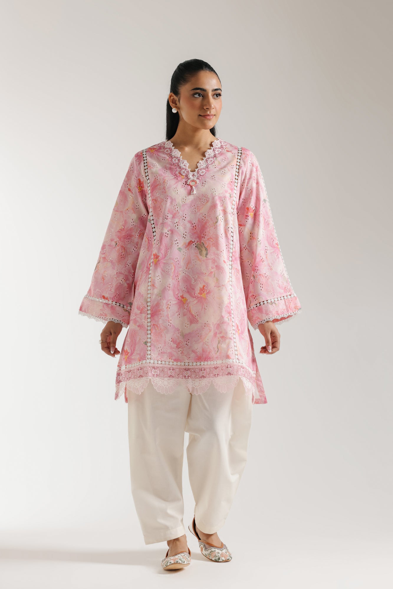 EMBROIDERED SUIT (E3176/103/412)