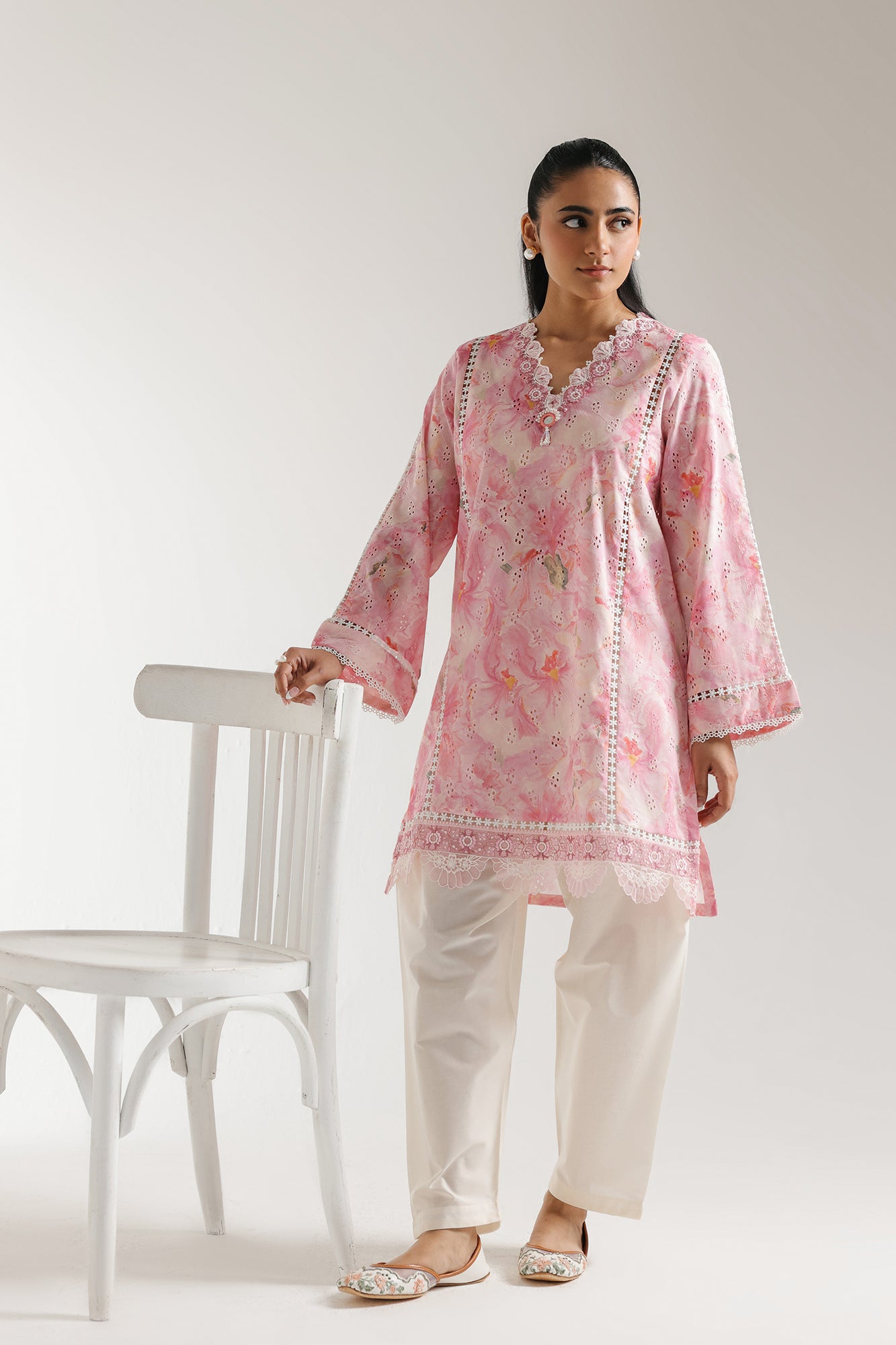 EMBROIDERED SUIT (E3176/103/412)