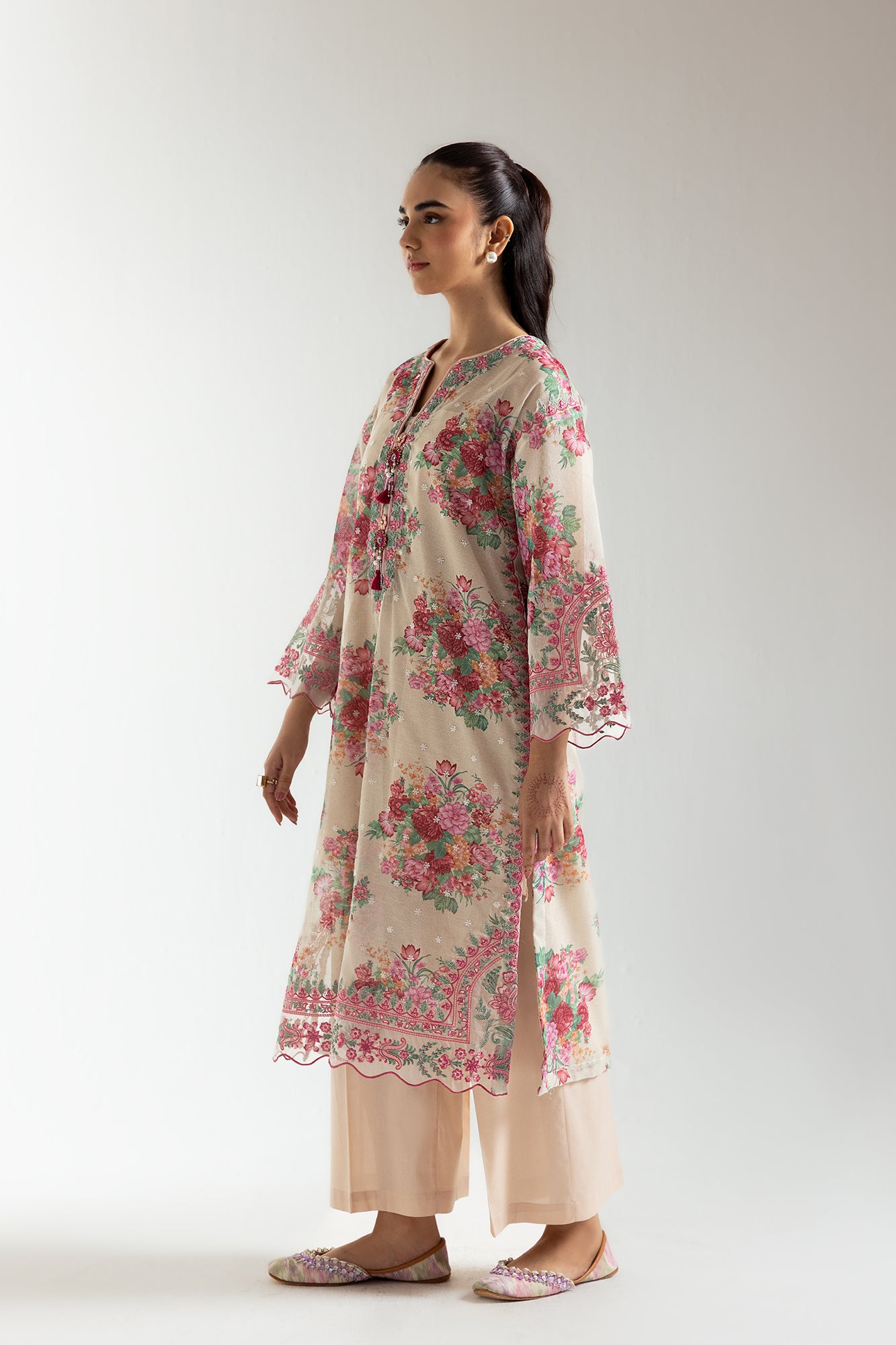 EMBROIDERED SUIT (E3198/103/002)