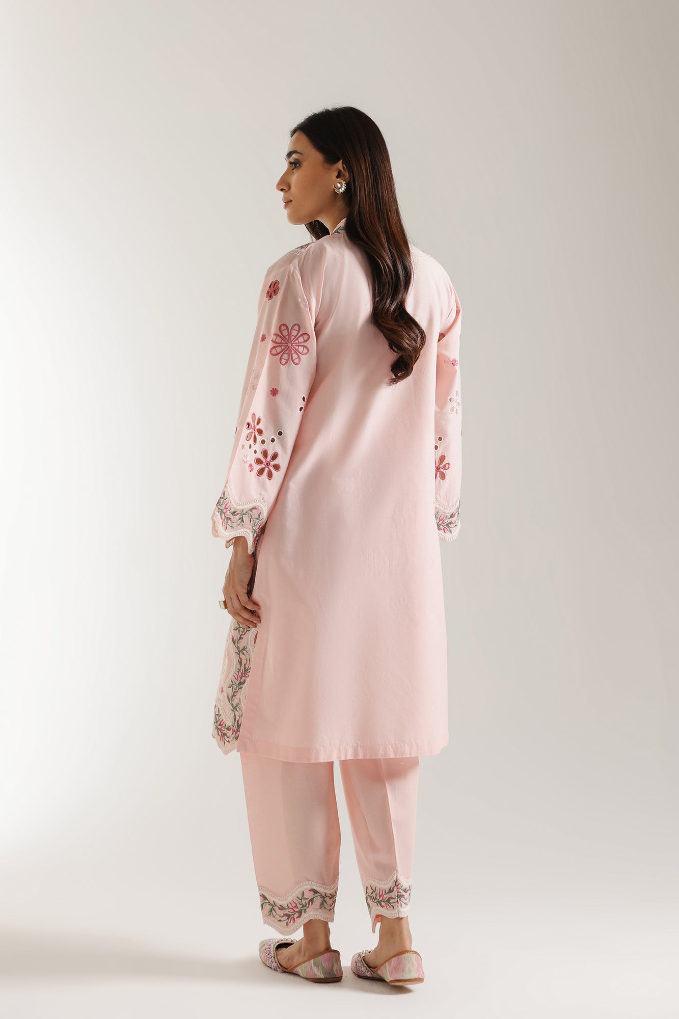 EMBROIDERED SUIT (E103/328/3211)