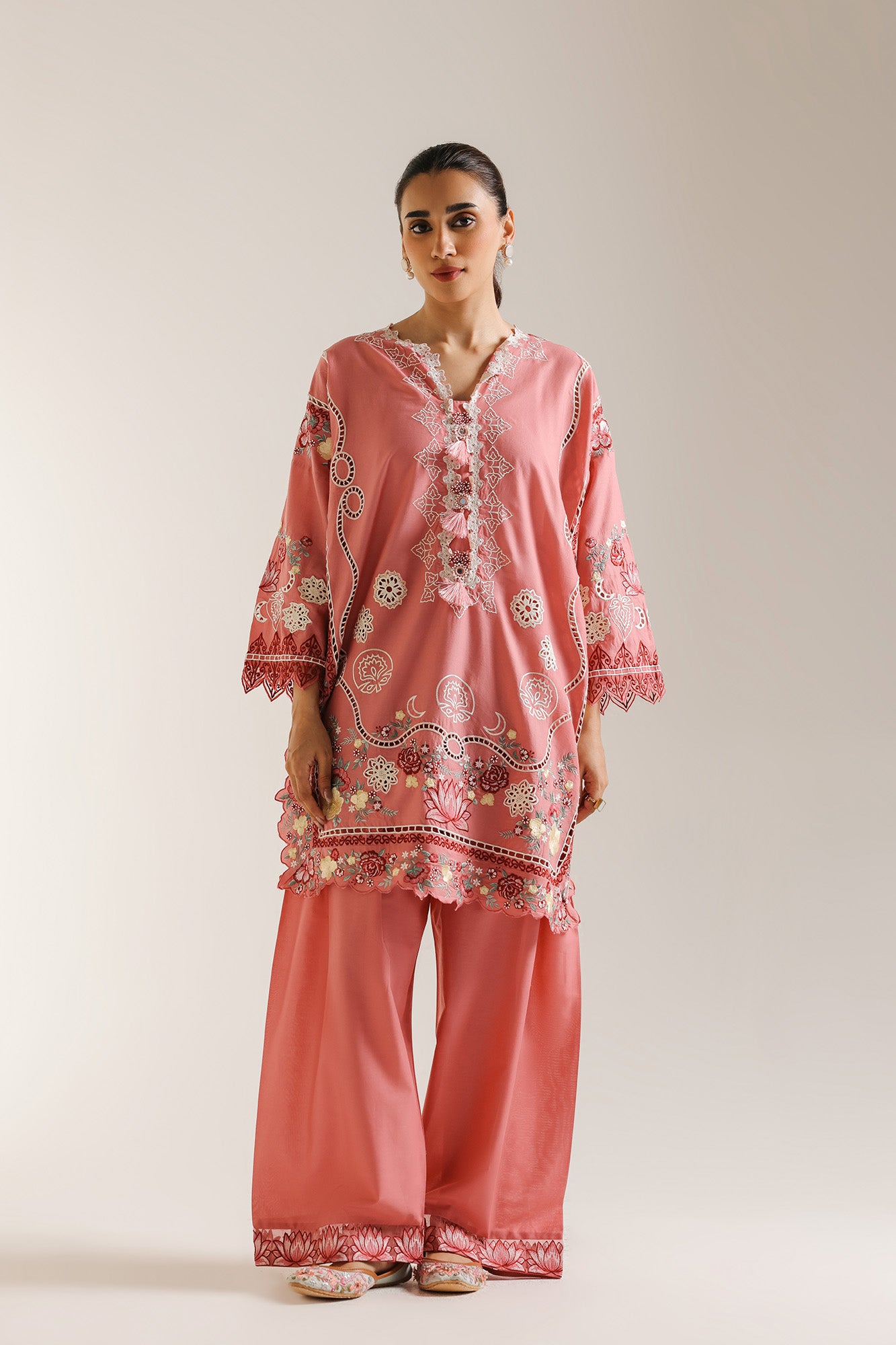 EMBROIDERED SUIT (E103/410/3231)