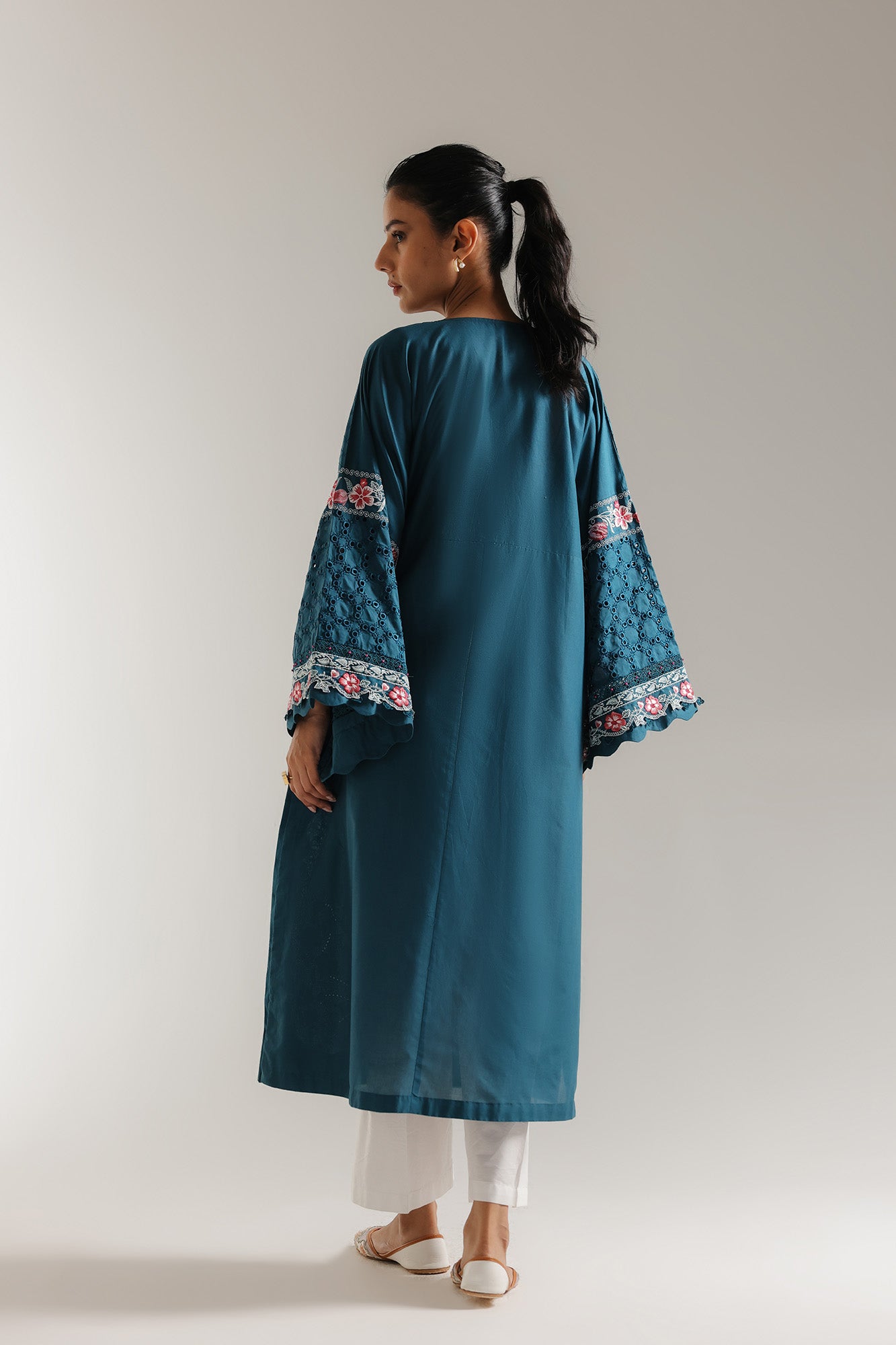 EMBROIDERED  SHIRT (E3237/103/602)