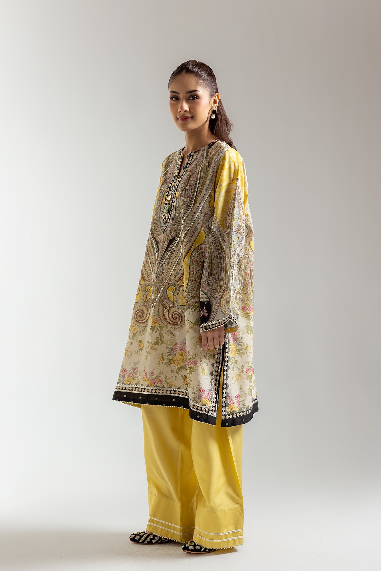 EMBROIDERED SUIT (E3246/103/101)