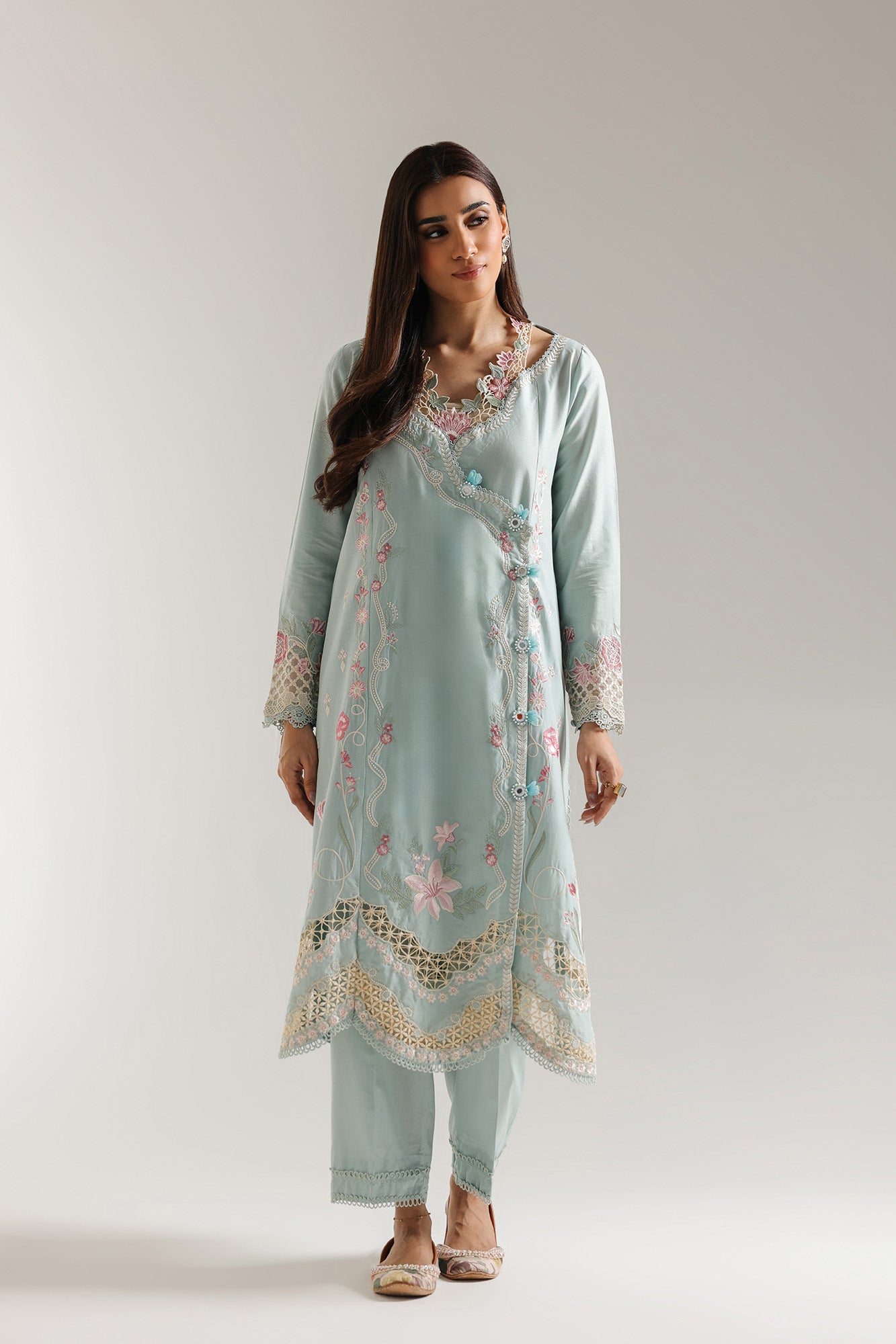 EMBROIDERED SUIT (E103/720/3251)