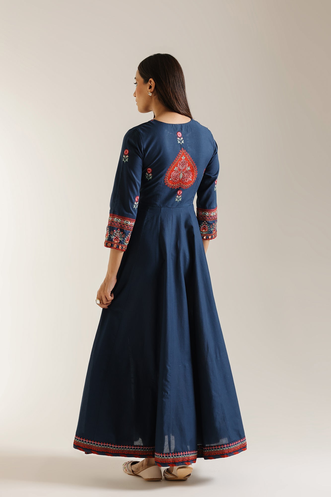 EMBROIDERED PISHWAS (E103/603/3260)