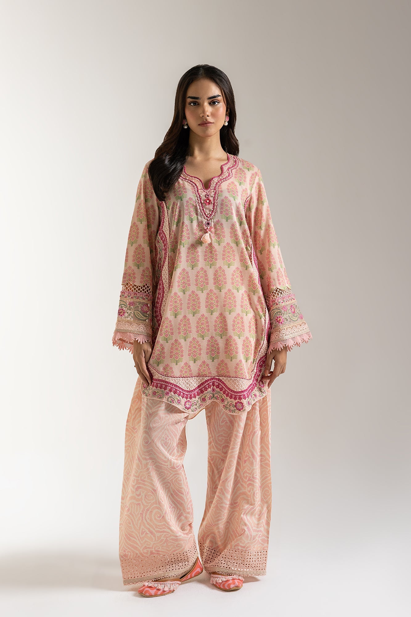 EMBROIDERED SUIT (E103/328/3264)