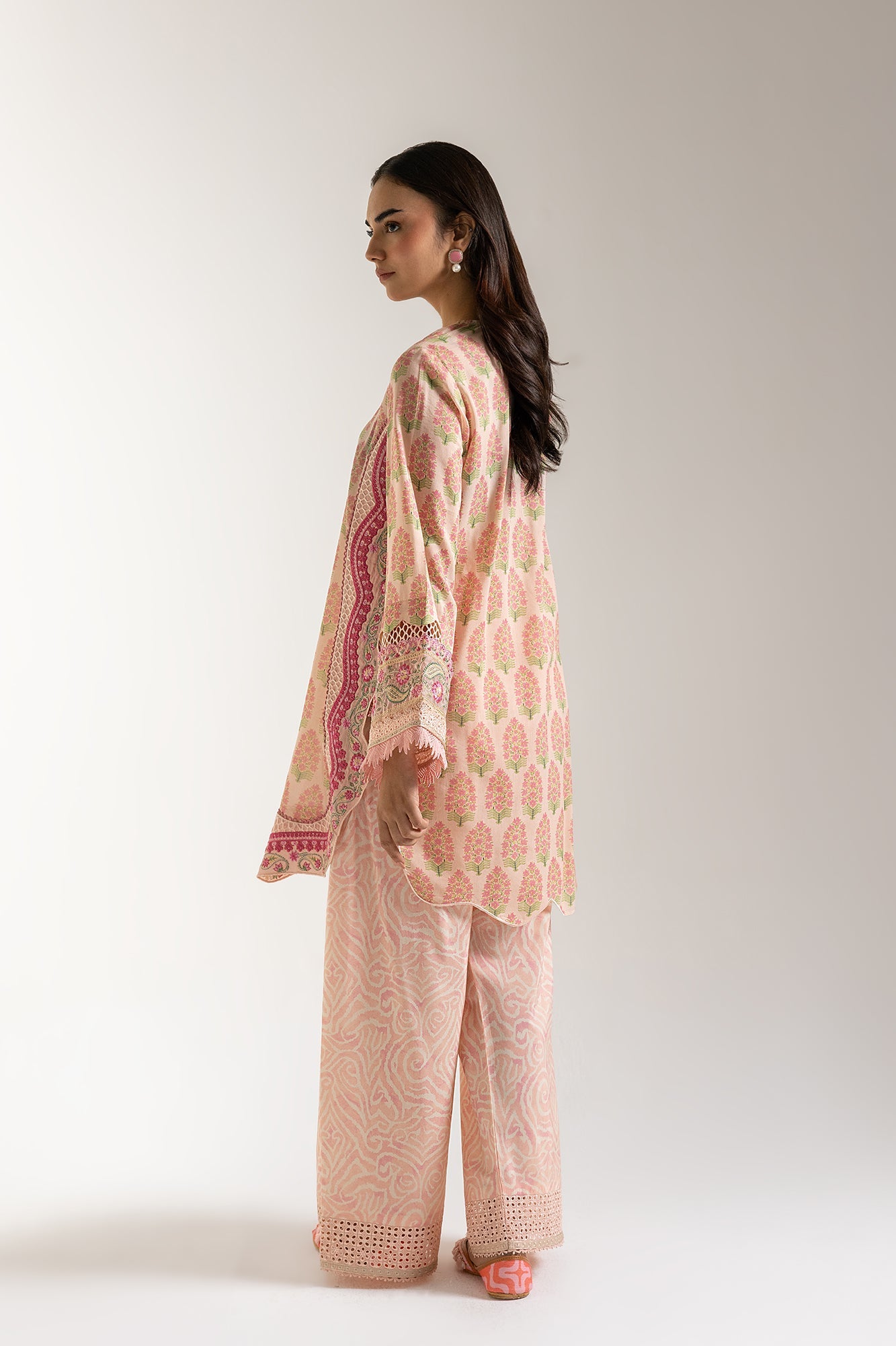 EMBROIDERED SUIT (E103/328/3264)