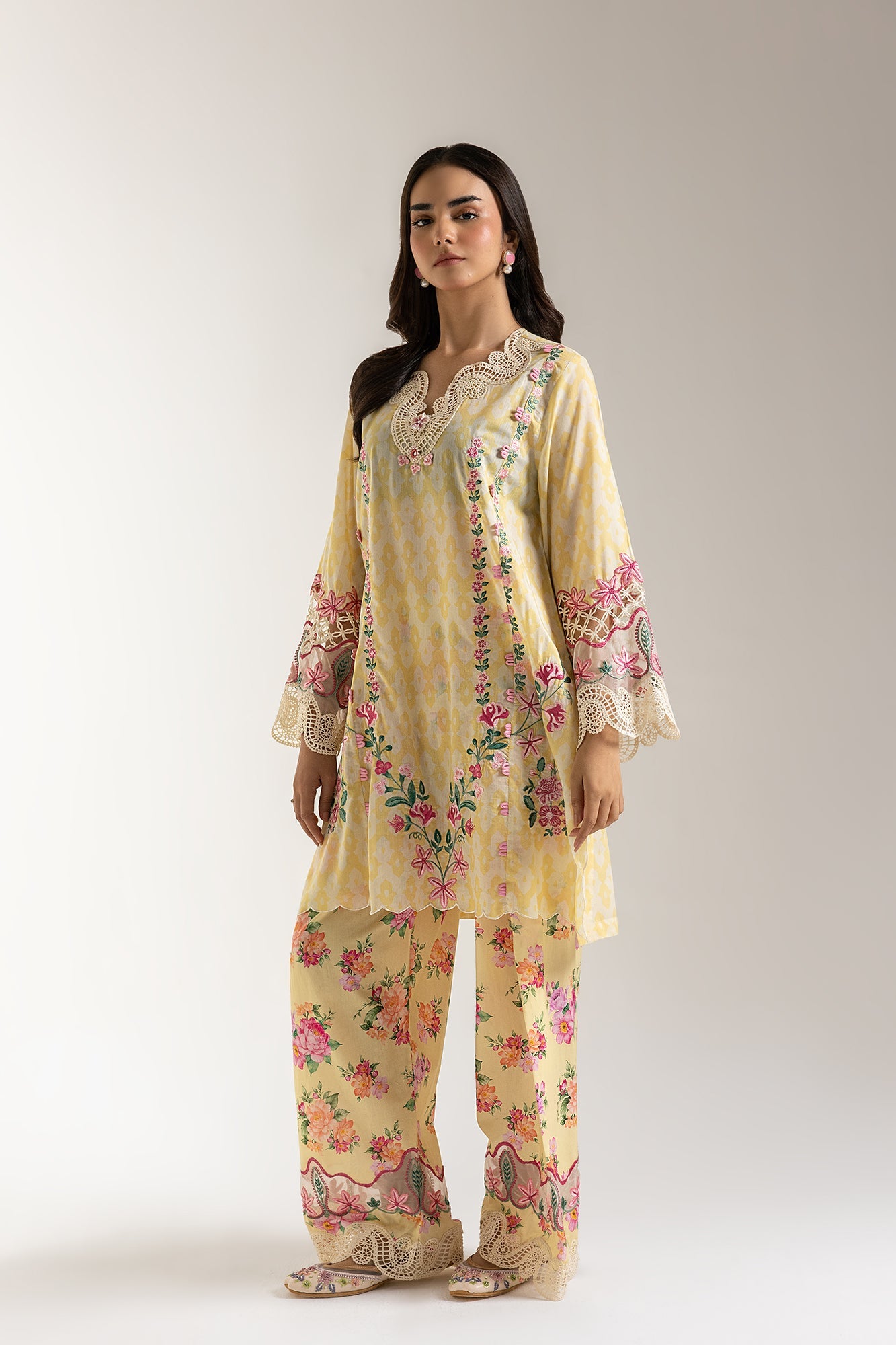 EMBROIDERED SUIT (E103/101/3266)