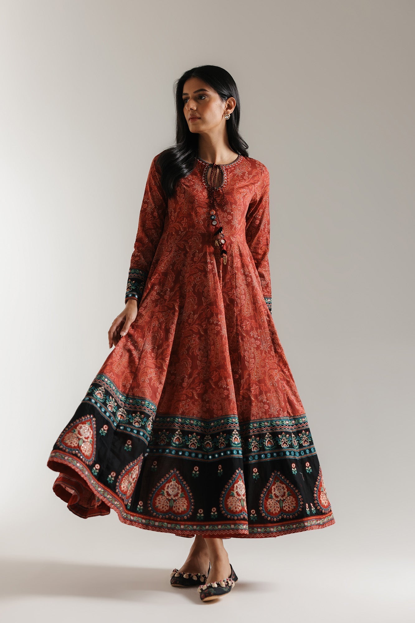EMBROIDERED PISHWAS (E103/305/3284)