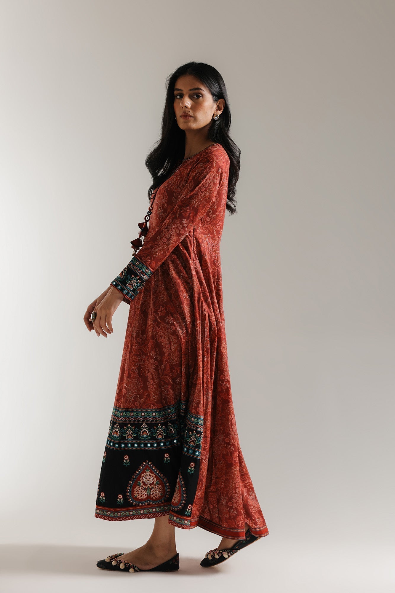 EMBROIDERED PISHWAS (E103/305/3284)