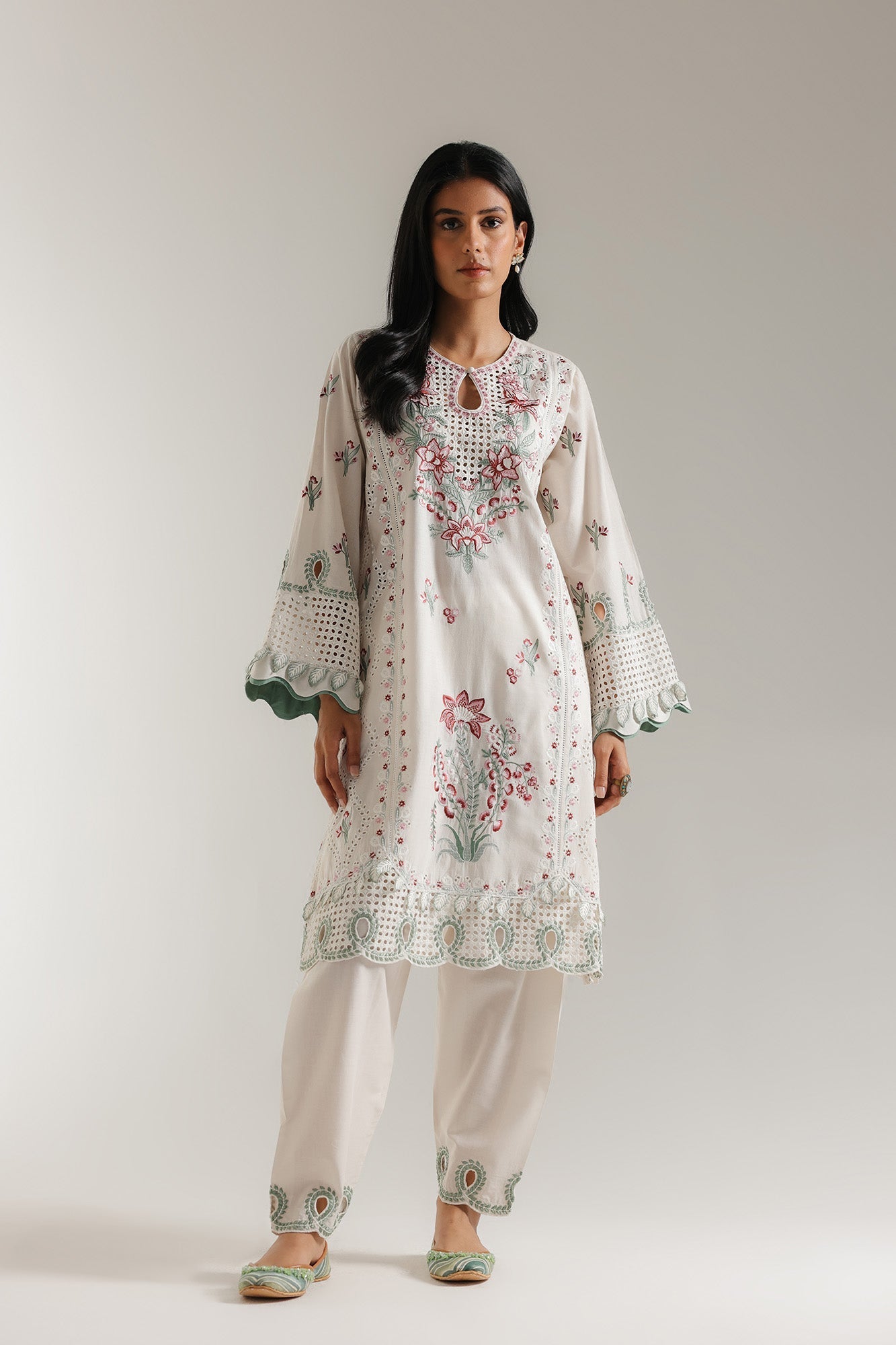 EMBROIDERED SUIT (E103/002/3307)